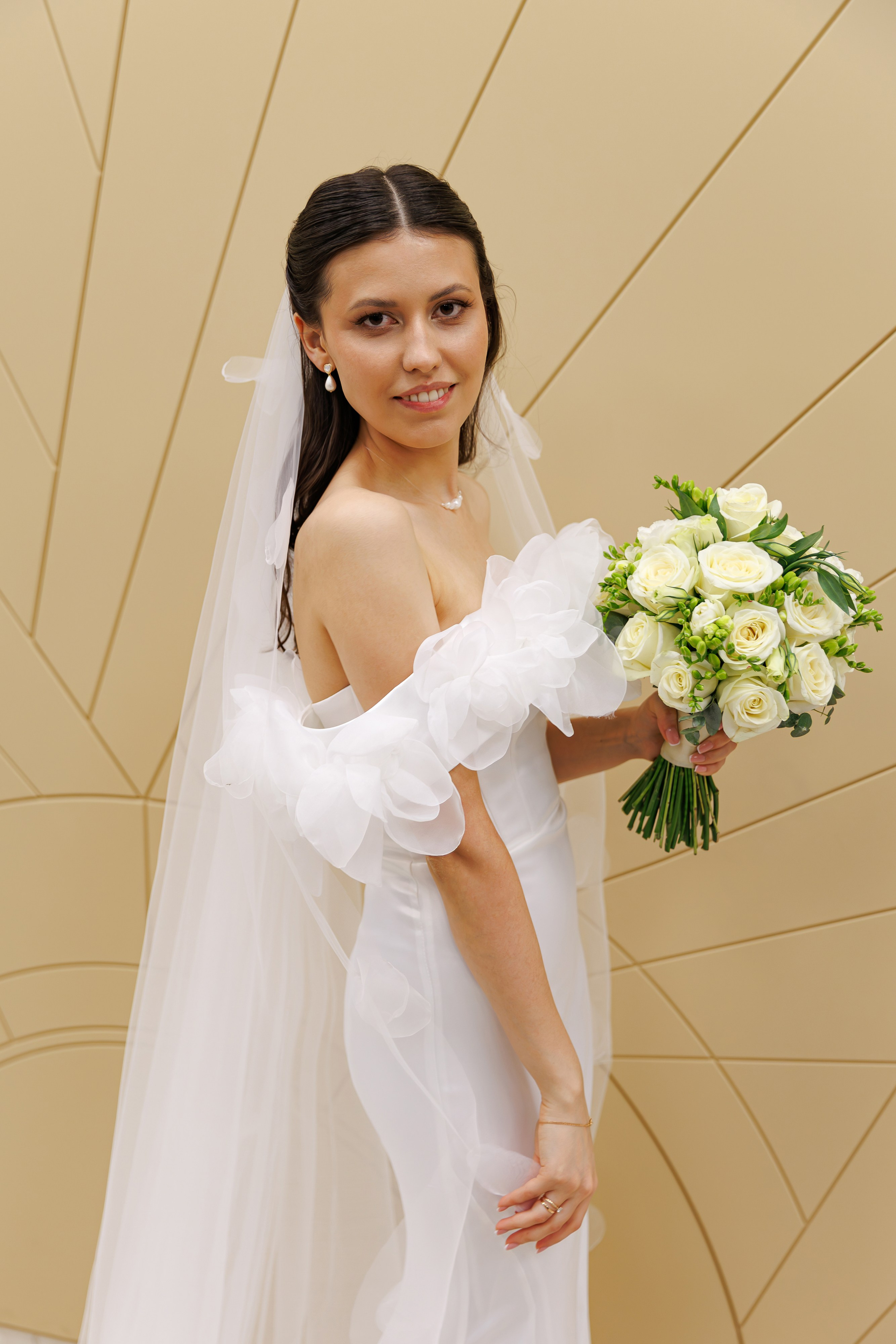 Свадебная фотосессия и сборы в гостинице Националь. Свадебный фотограф Москва и МО Сергей Киржаев