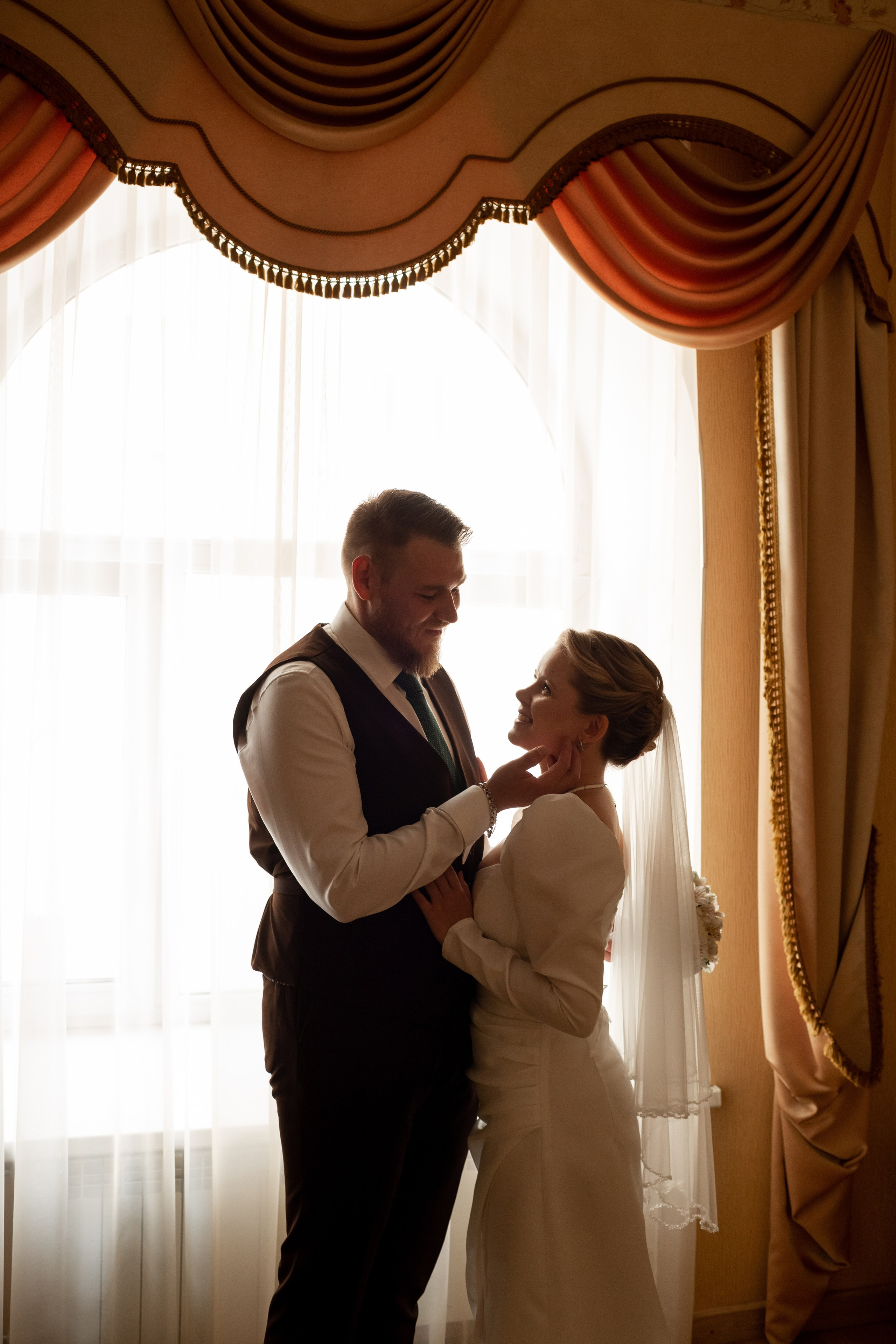 Фотография из загса Адмиралтейского района Санкт-Петербурга.