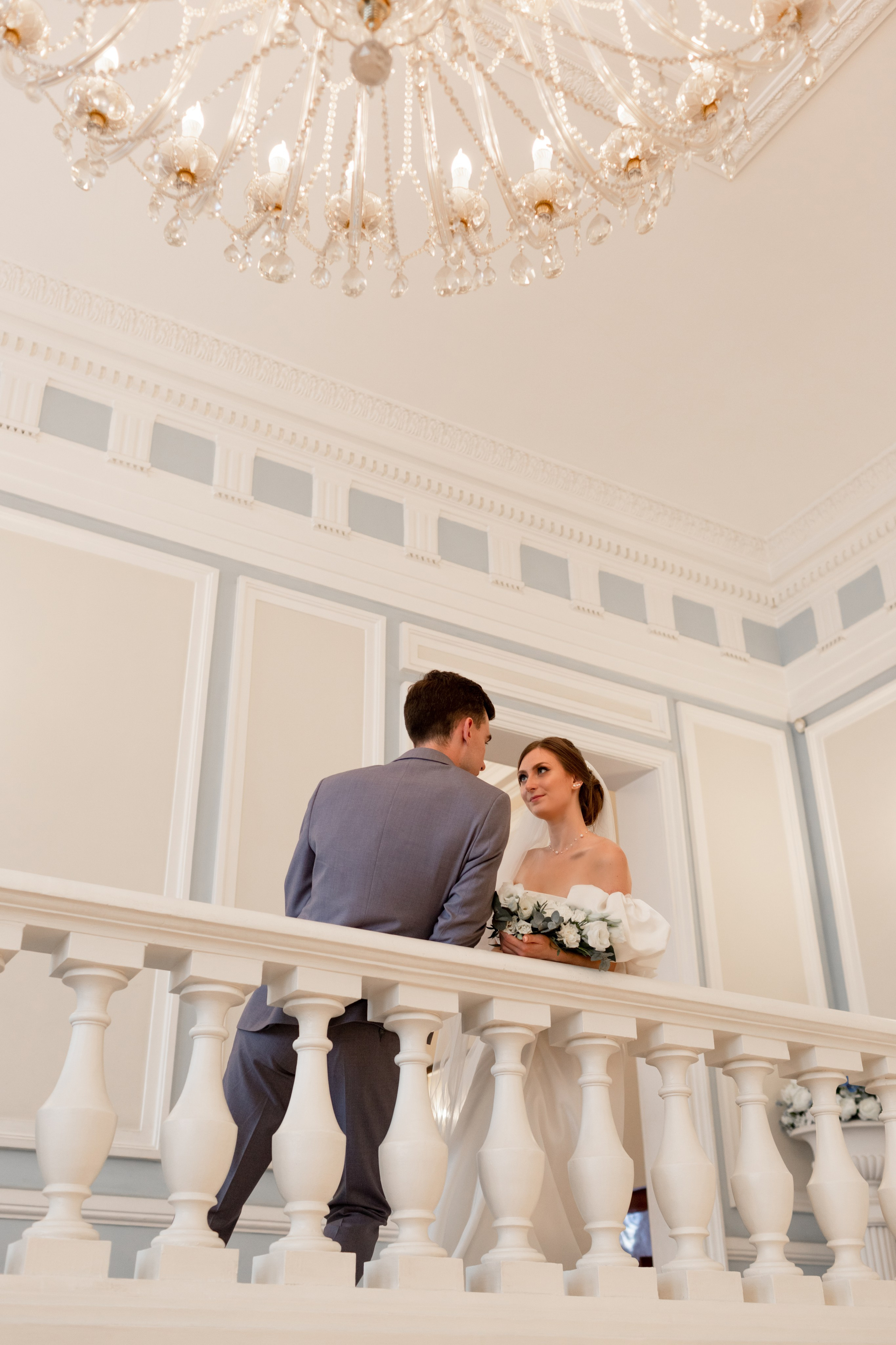 Свадебная фотопрогулка в Санкт-Петербурге. Свадебный фотограф Кирилл Белый