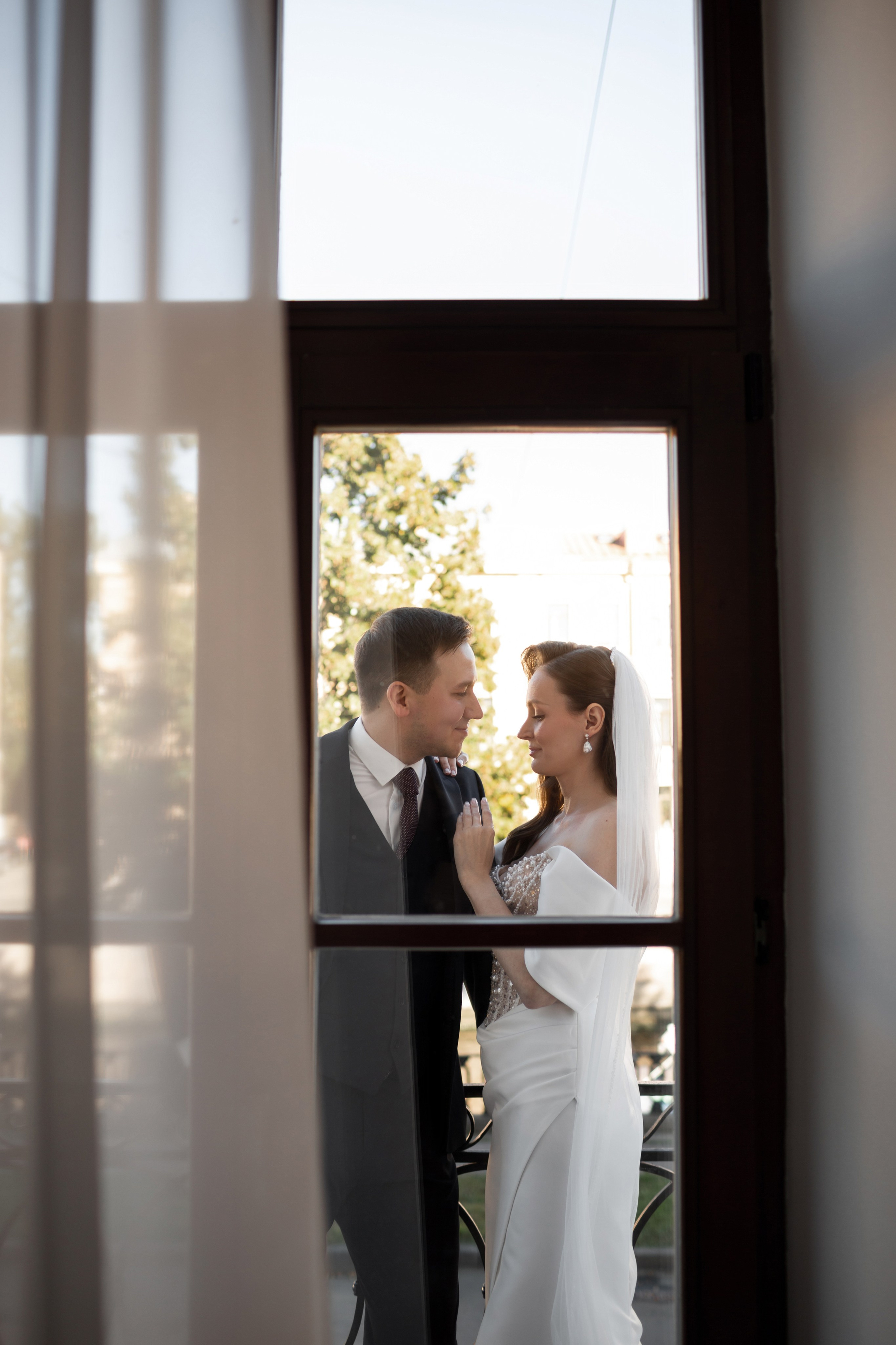 Свадьба в Петербурге в сентябре. Свадебный фотограф Кирилл Белый