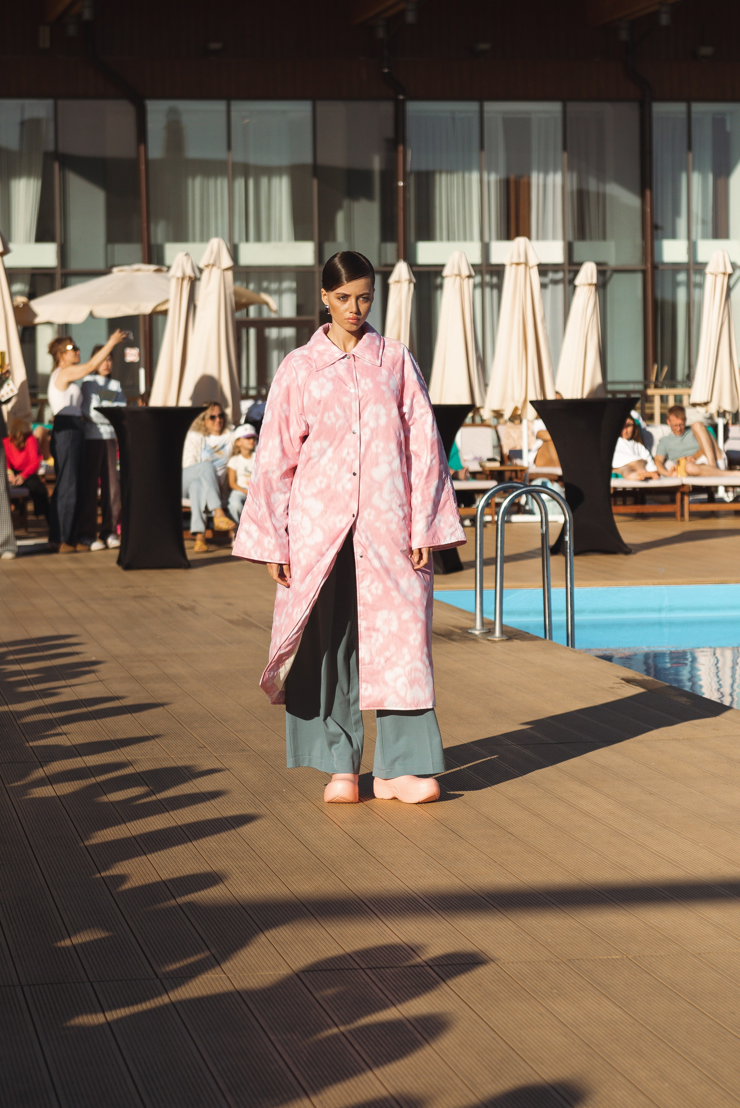 Фестиваль «Широта» и показ в «Азимут» Переславль-Залесский. Фотограф Москва Настя Профотовна. Репортажные, свадебные и контент фотосессии