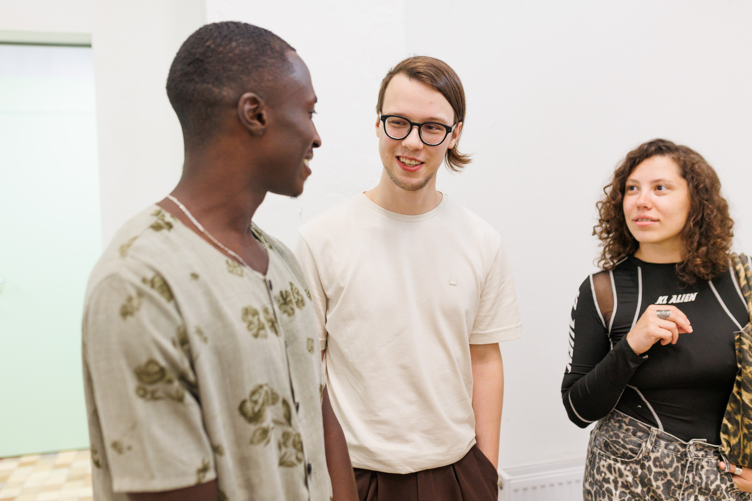 Творческая встреча Халифа Мане в КЦ «Волна». Фотограф городских и семейных событий Артем Карпухин