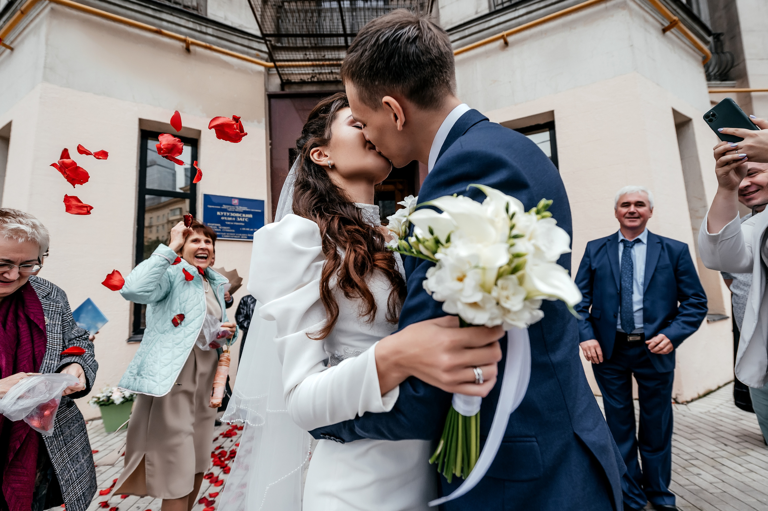 Прогулка в городе и Шуфутинский в 3 сентября. Свадьба для веселых!. Свадебный и семейный фотограф Виктория Носачёва. Щелково, Москва и МО