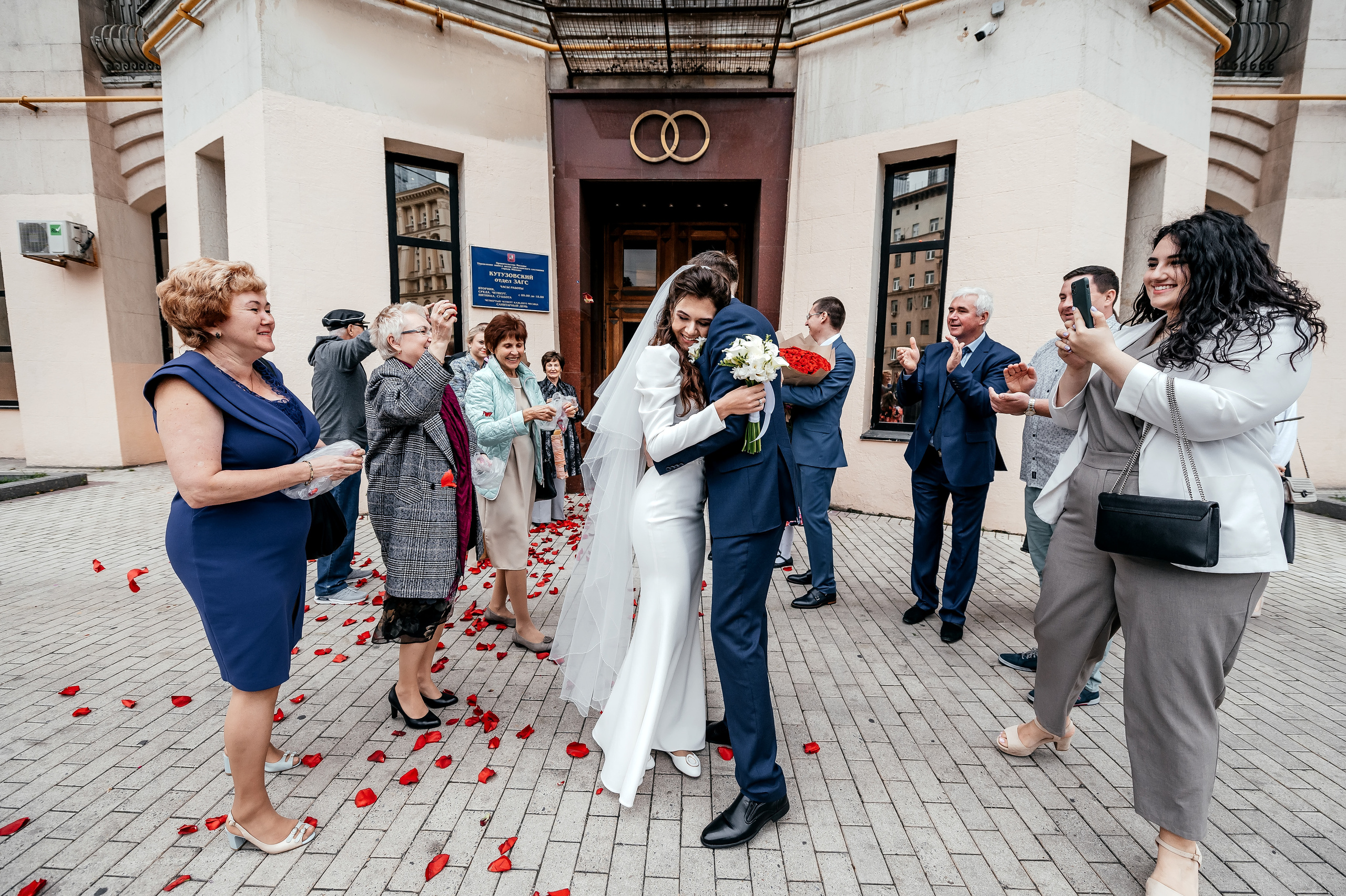 Прогулка в городе и Шуфутинский в 3 сентября. Свадьба для веселых!. Свадебный и семейный фотограф Виктория Носачёва. Щелково, Москва и МО