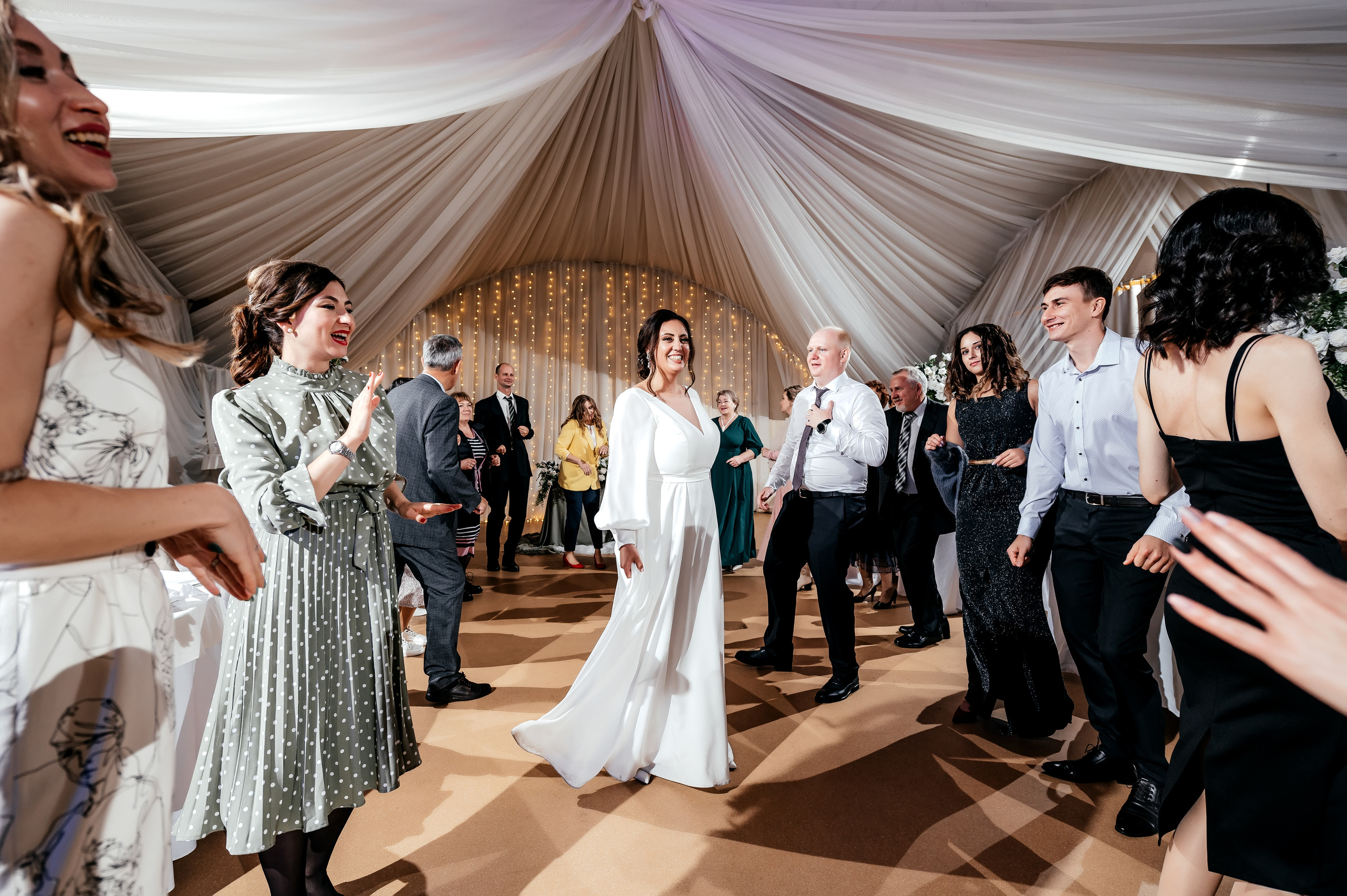 Свадьба Москва — Королёв, «Дворянское гнездо». Свадебный и семейный фотограф Виктория Носачёва. Щелково, Москва и МО