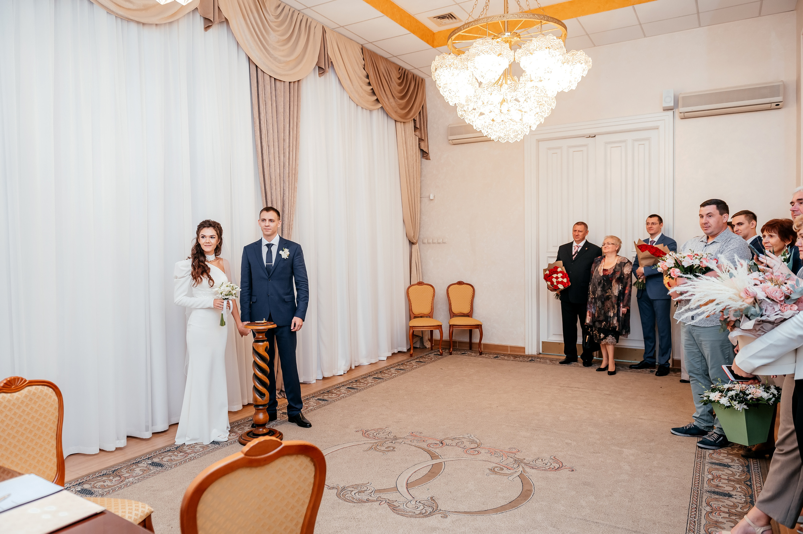 Прогулка в городе и Шуфутинский в 3 сентября. Свадьба для веселых!. Свадебный и семейный фотограф Виктория Носачёва. Щелково, Москва и МО