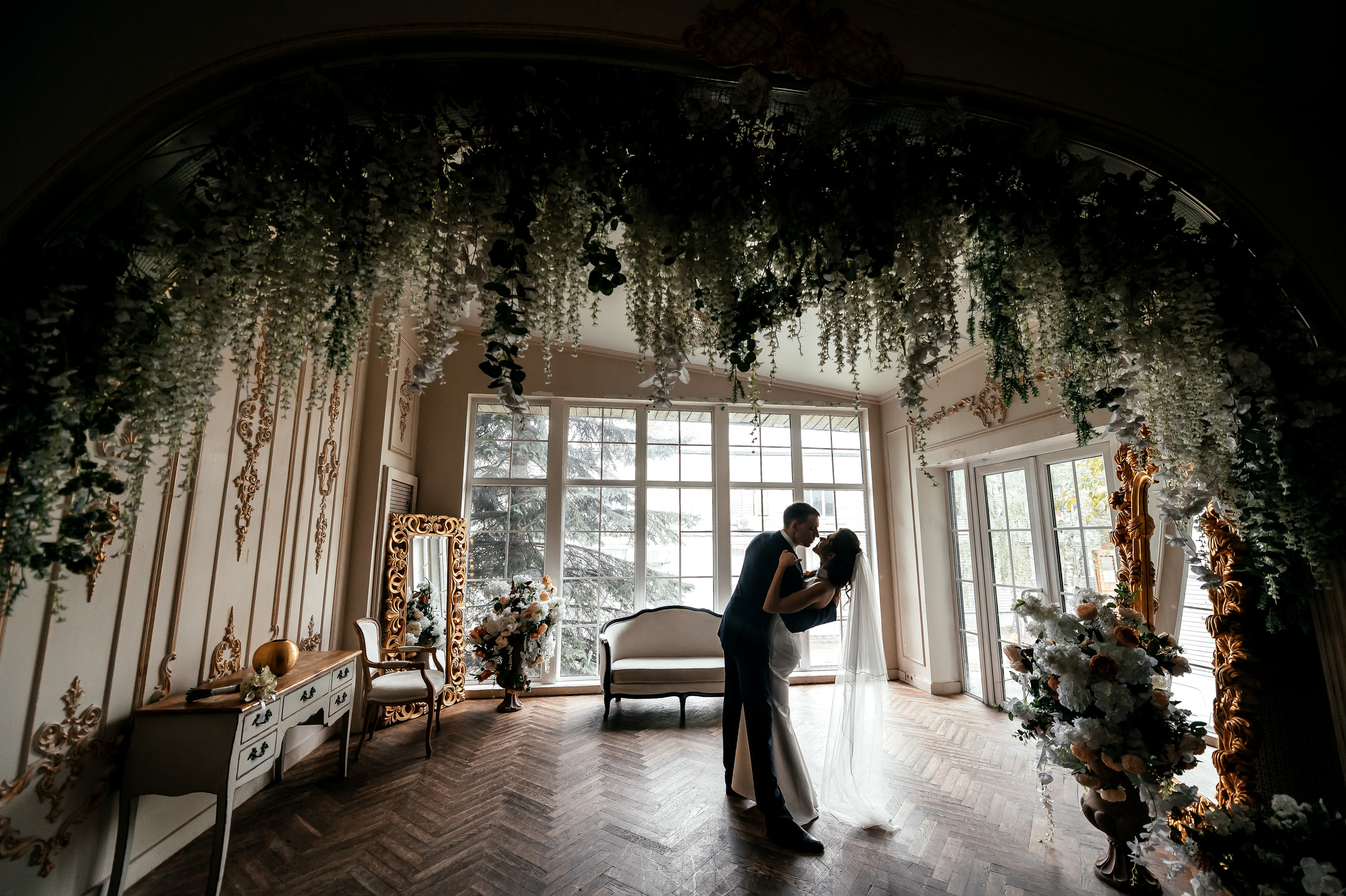 Прогулка в городе и Шуфутинский в 3 сентября. Свадьба для веселых!. Свадебный и семейный фотограф Виктория Носачёва. Щелково, Москва и МО