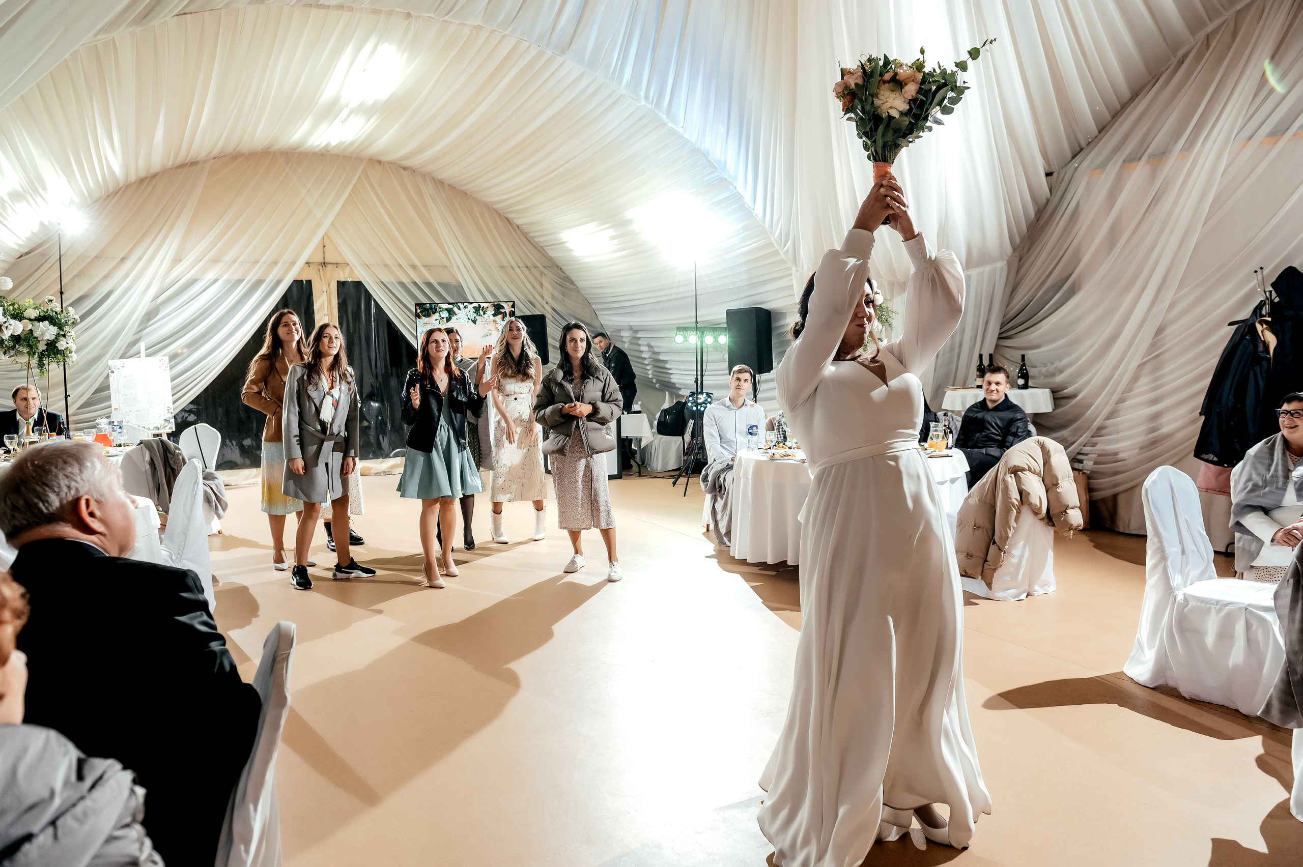 Свадьба Москва — Королёв, «Дворянское гнездо». Свадебный и семейный фотограф Виктория Носачёва. Щелково, Москва и МО