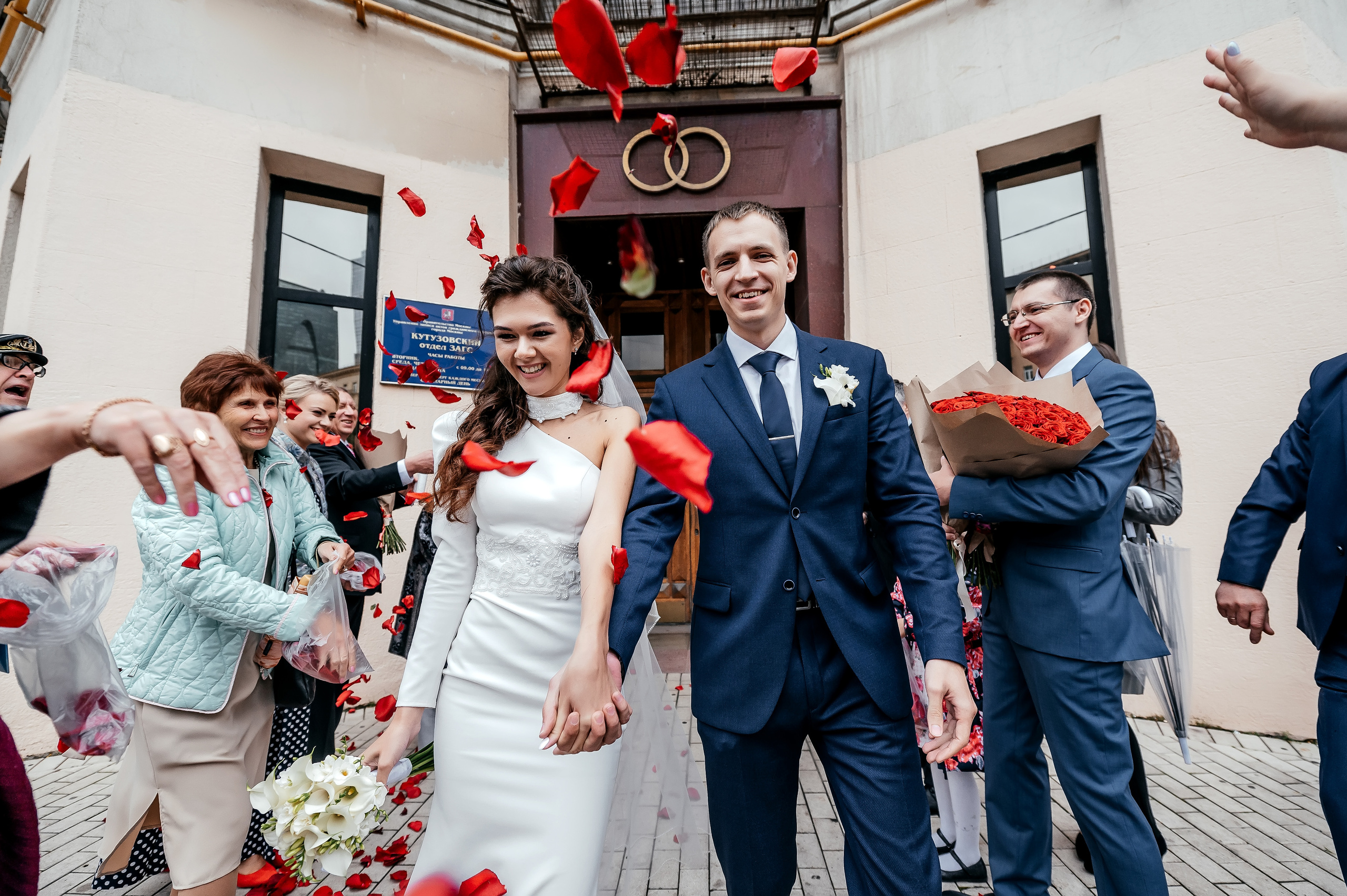 Прогулка в городе и Шуфутинский в 3 сентября. Свадьба для веселых!. Свадебный и семейный фотограф Виктория Носачёва. Щелково, Москва и МО