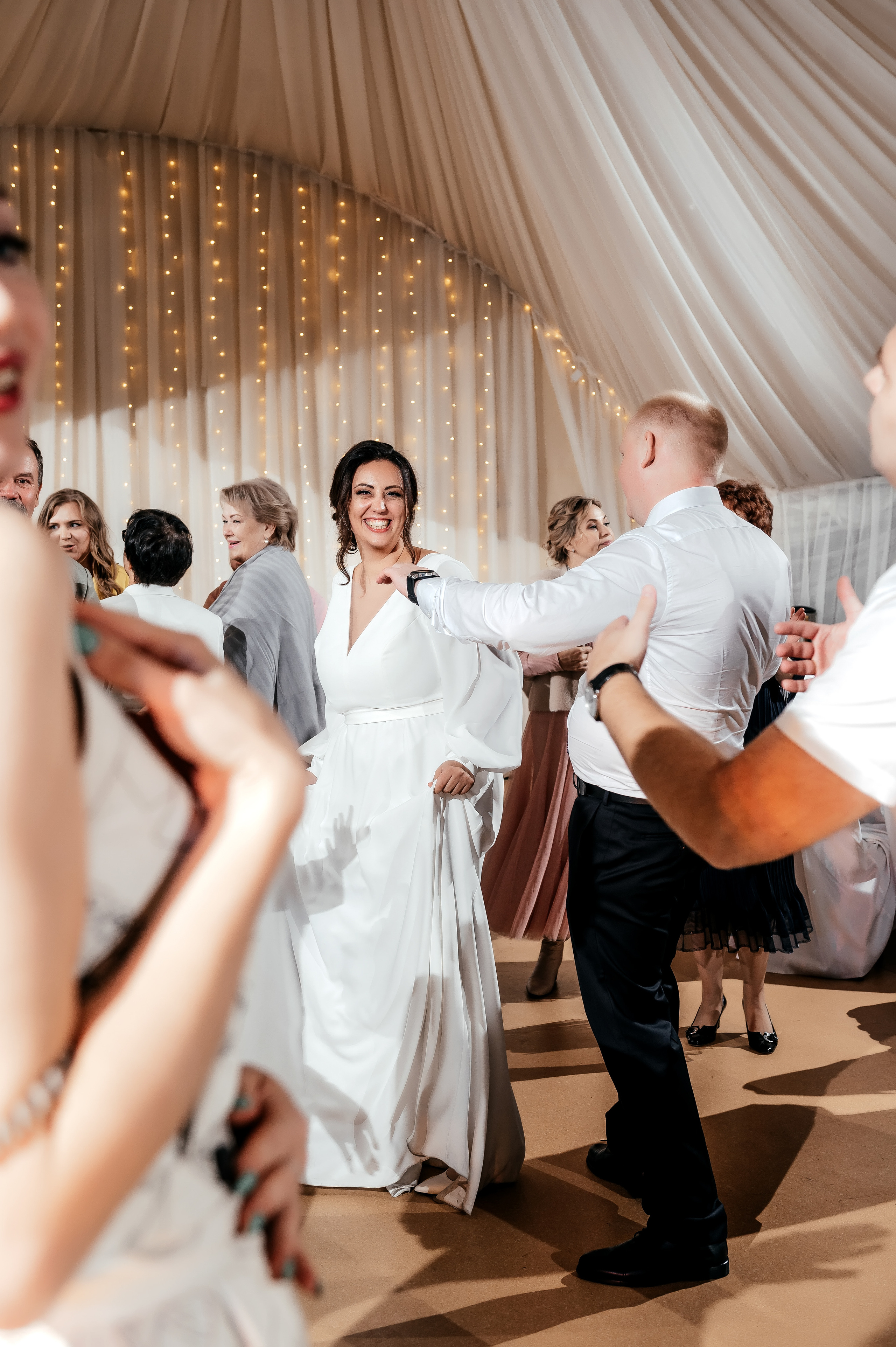 Свадьба Москва — Королёв, «Дворянское гнездо». Свадебный и семейный фотограф Виктория Носачёва. Щелково, Москва и МО