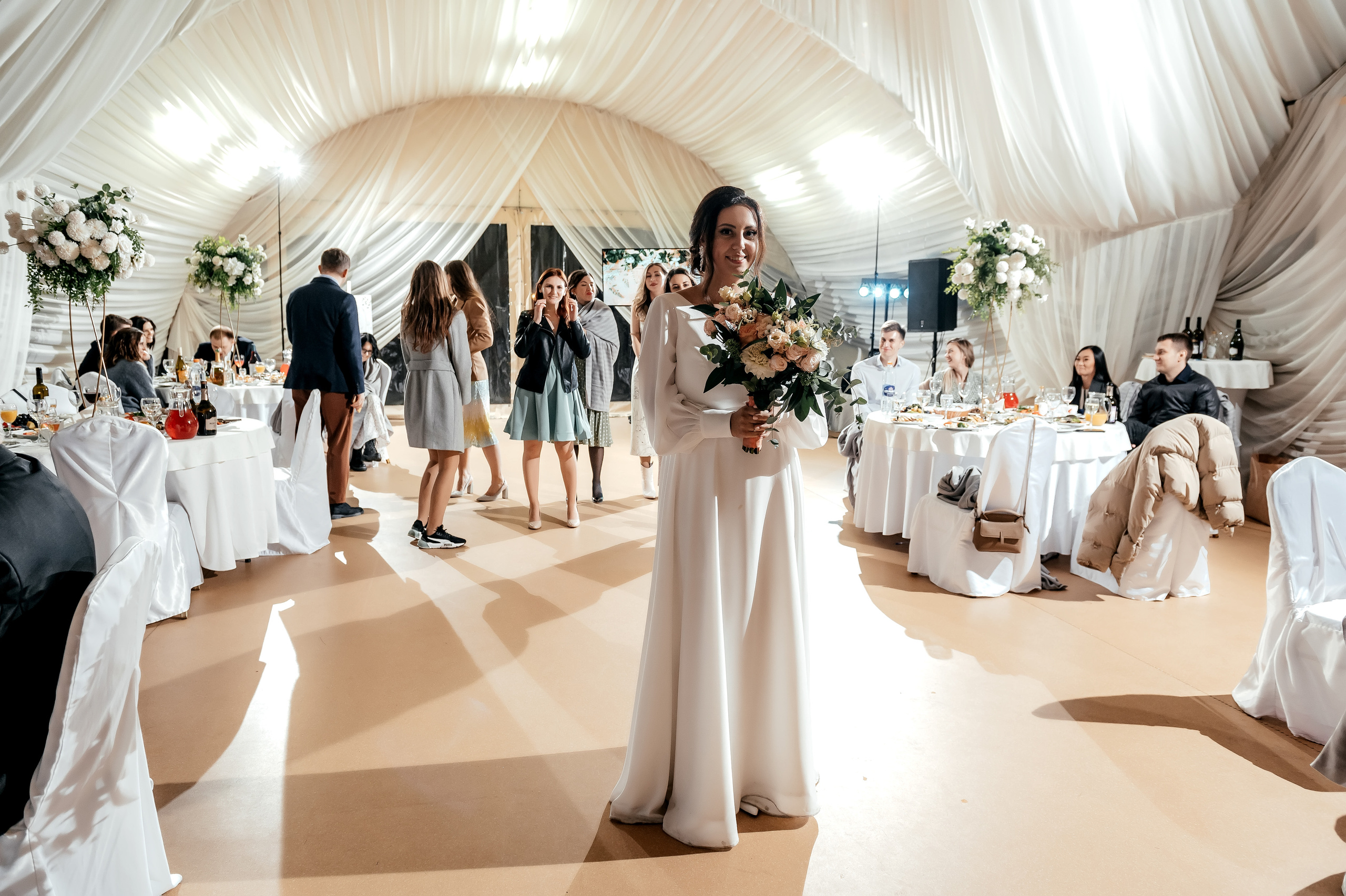 Свадьба Москва — Королёв, «Дворянское гнездо». Свадебный и семейный фотограф Виктория Носачёва. Щелково, Москва и МО