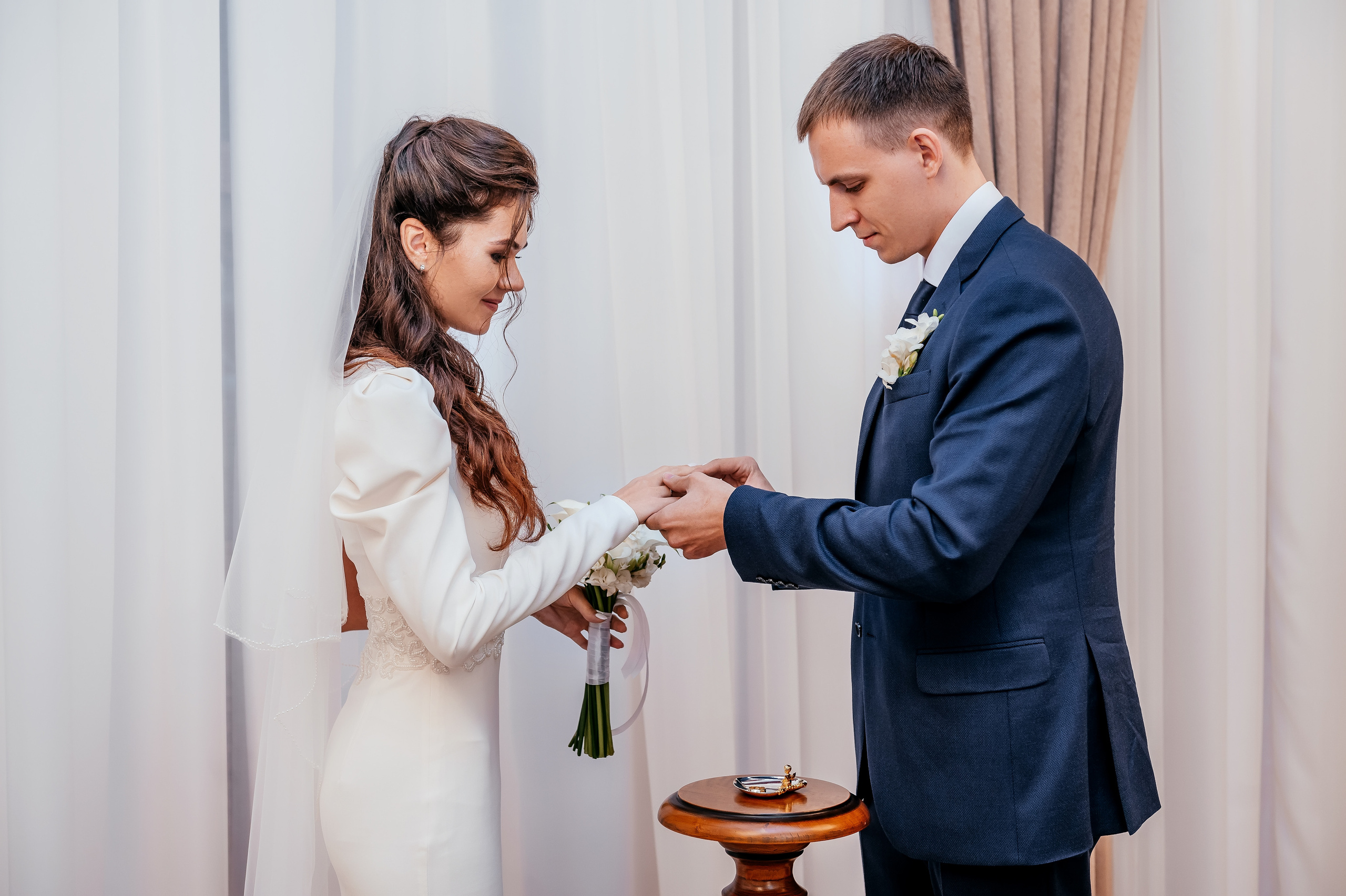 Прогулка в городе и Шуфутинский в 3 сентября. Свадьба для веселых!. Свадебный и семейный фотограф Виктория Носачёва. Щелково, Москва и МО