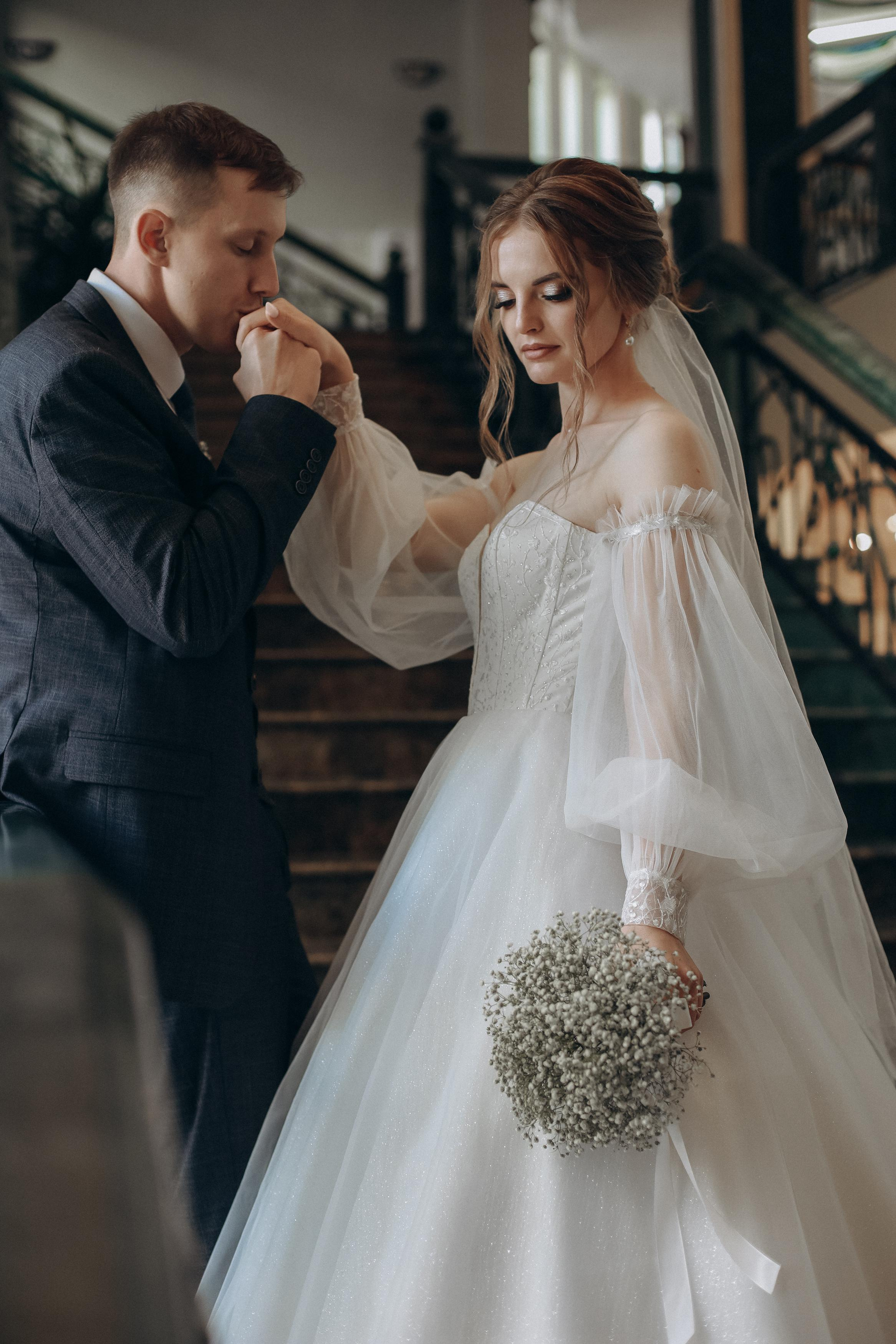 Прогулка в художественном музее. Свадебный и семейный фотограф Захарова Юлия