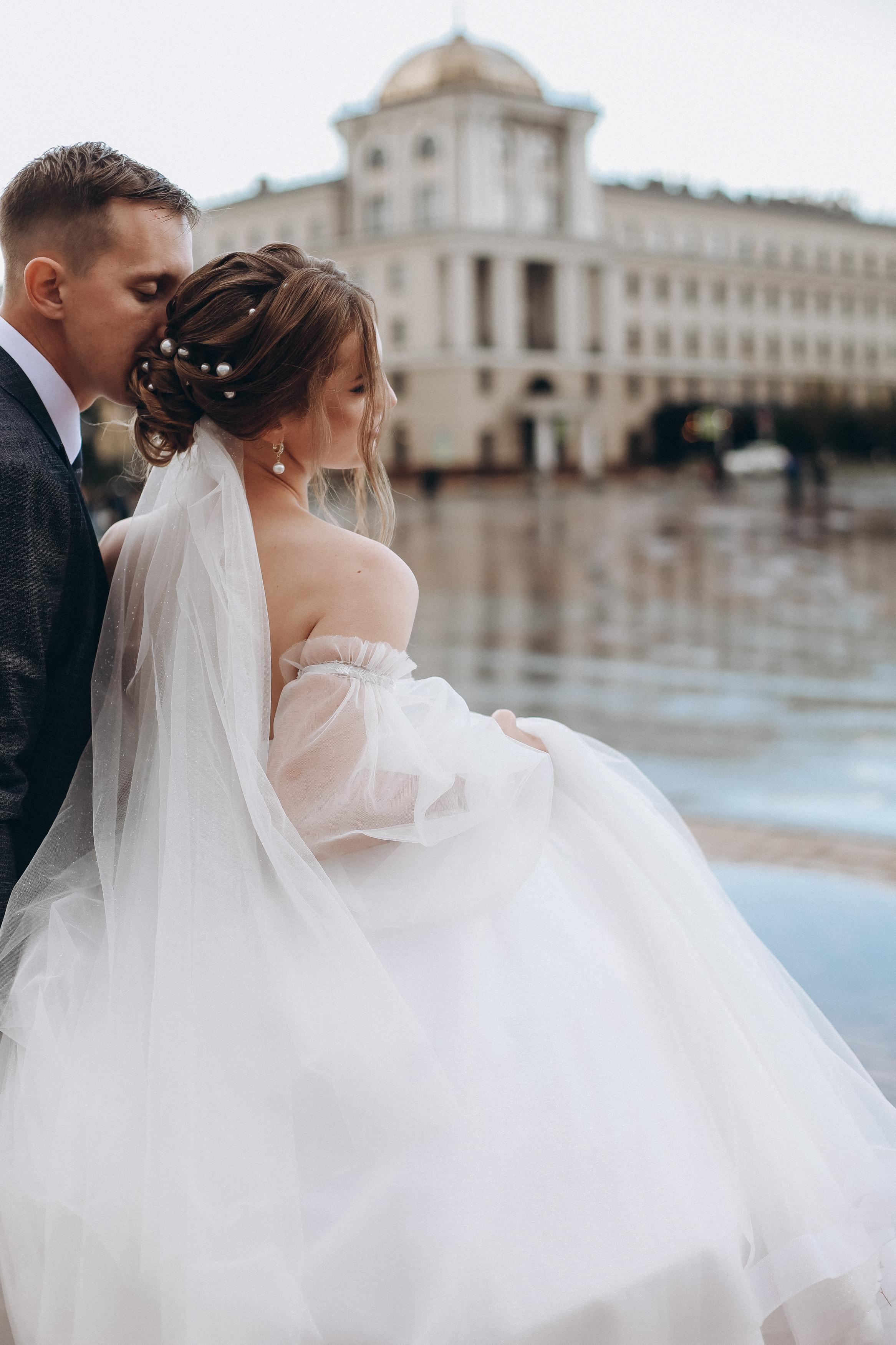 Прогулка в художественном музее. Свадебный и семейный фотограф Захарова Юлия