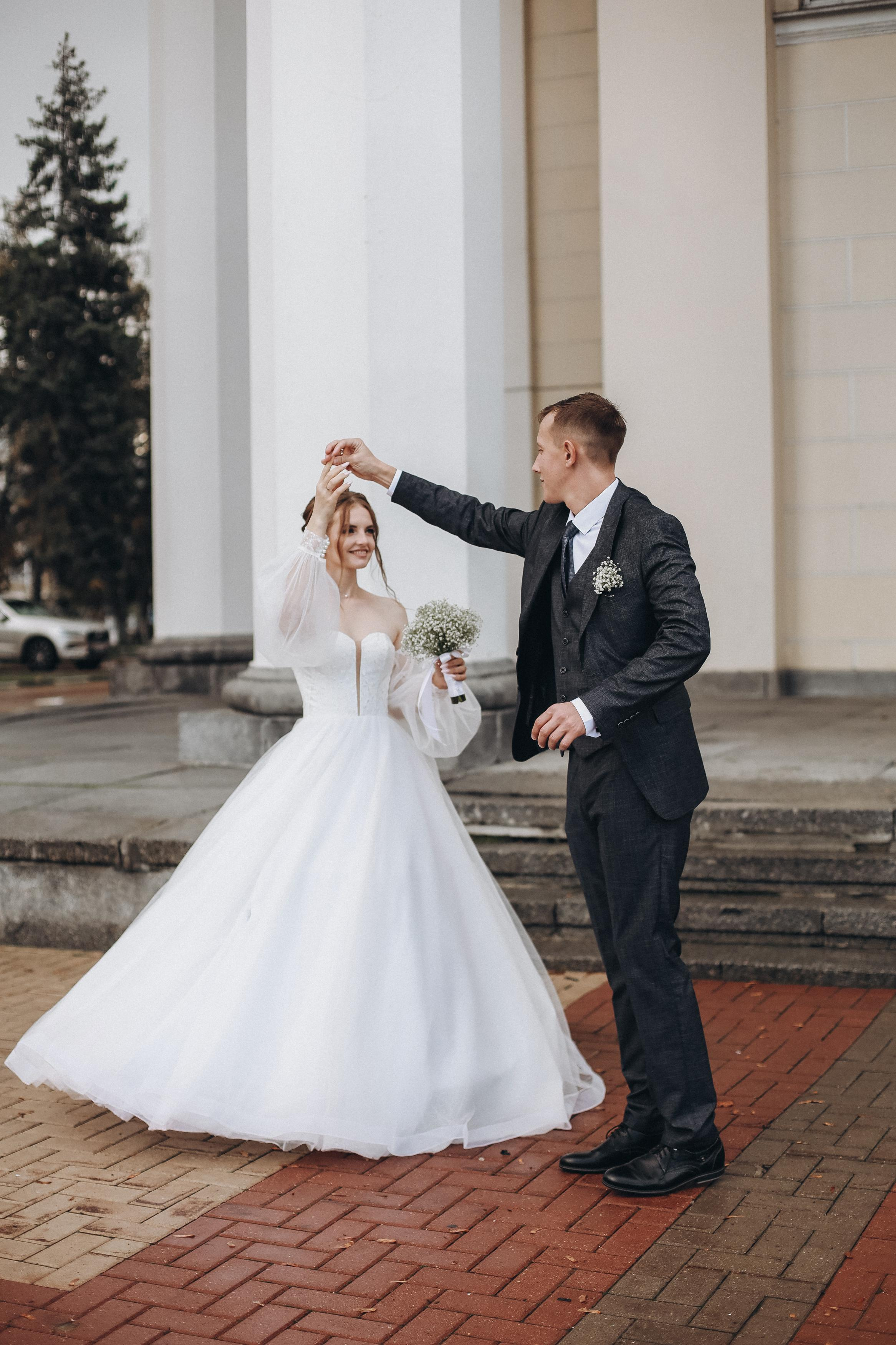 Прогулка в художественном музее. Свадебный и семейный фотограф Захарова Юлия