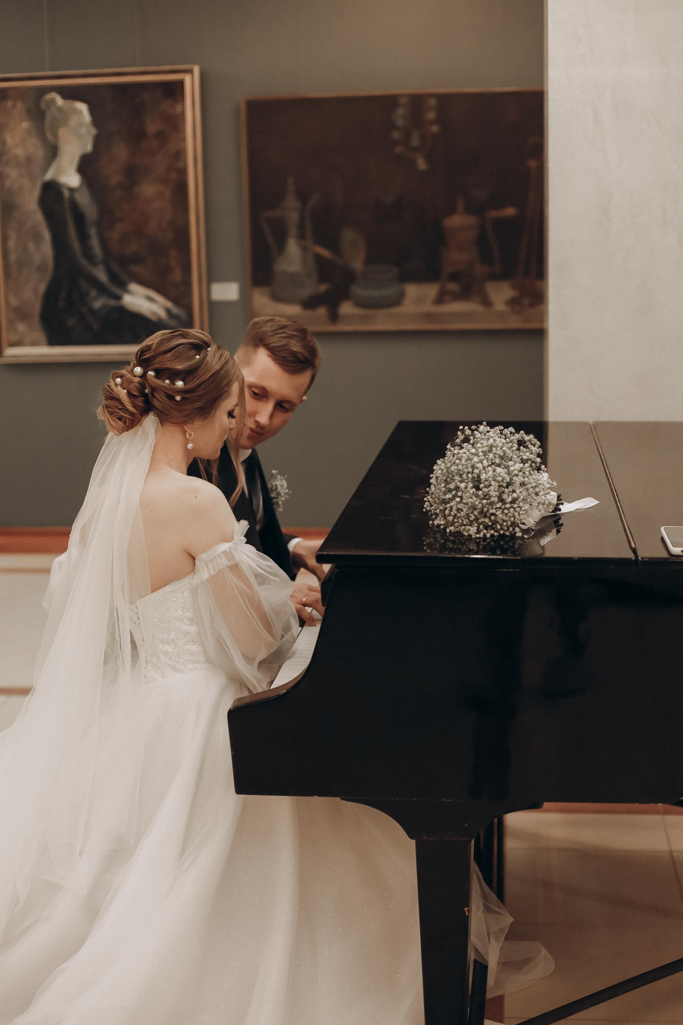 Прогулка в художественном музее. Свадебный и семейный фотограф Захарова Юлия