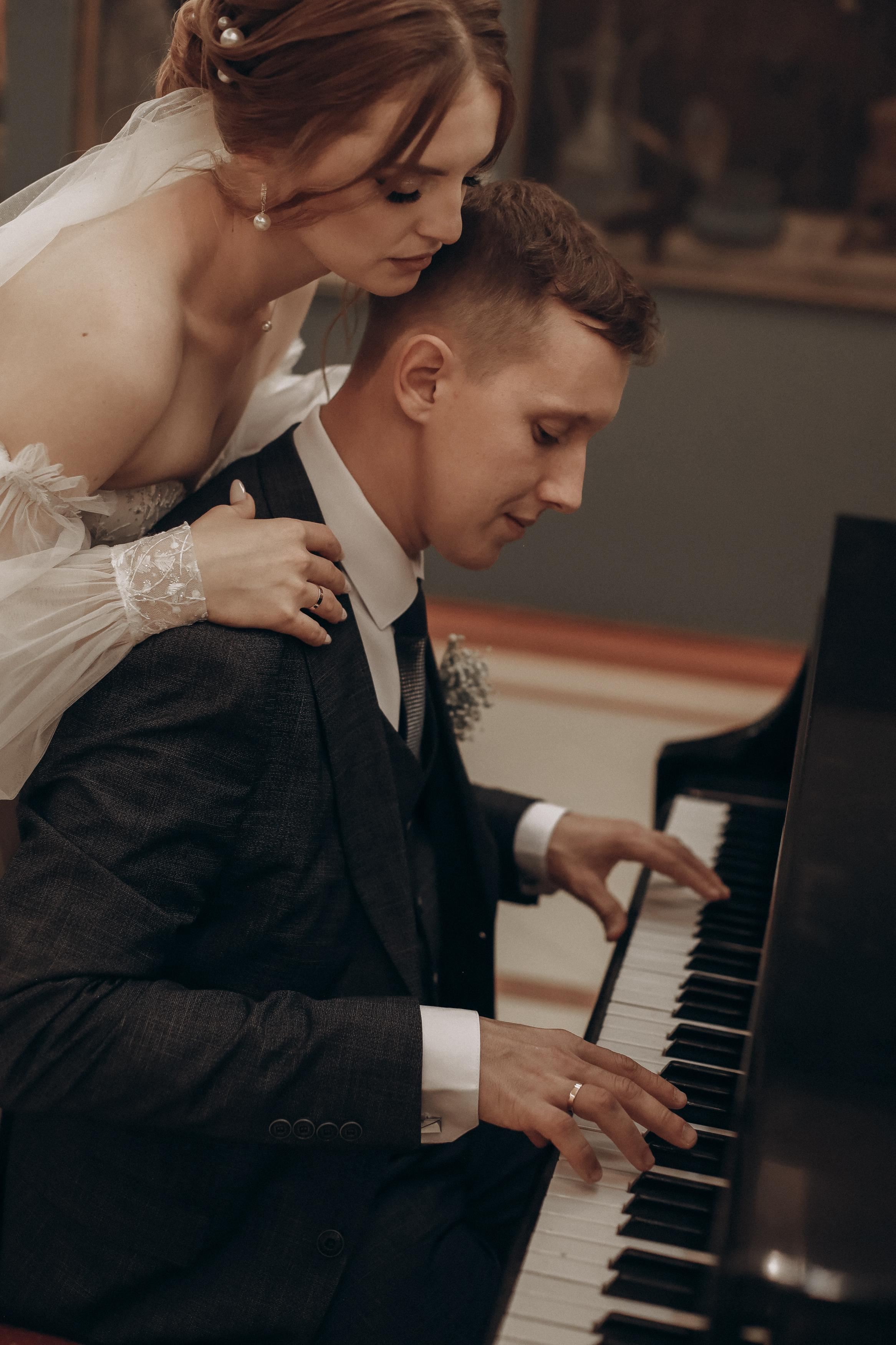 Прогулка в художественном музее. Свадебный и семейный фотограф Захарова Юлия