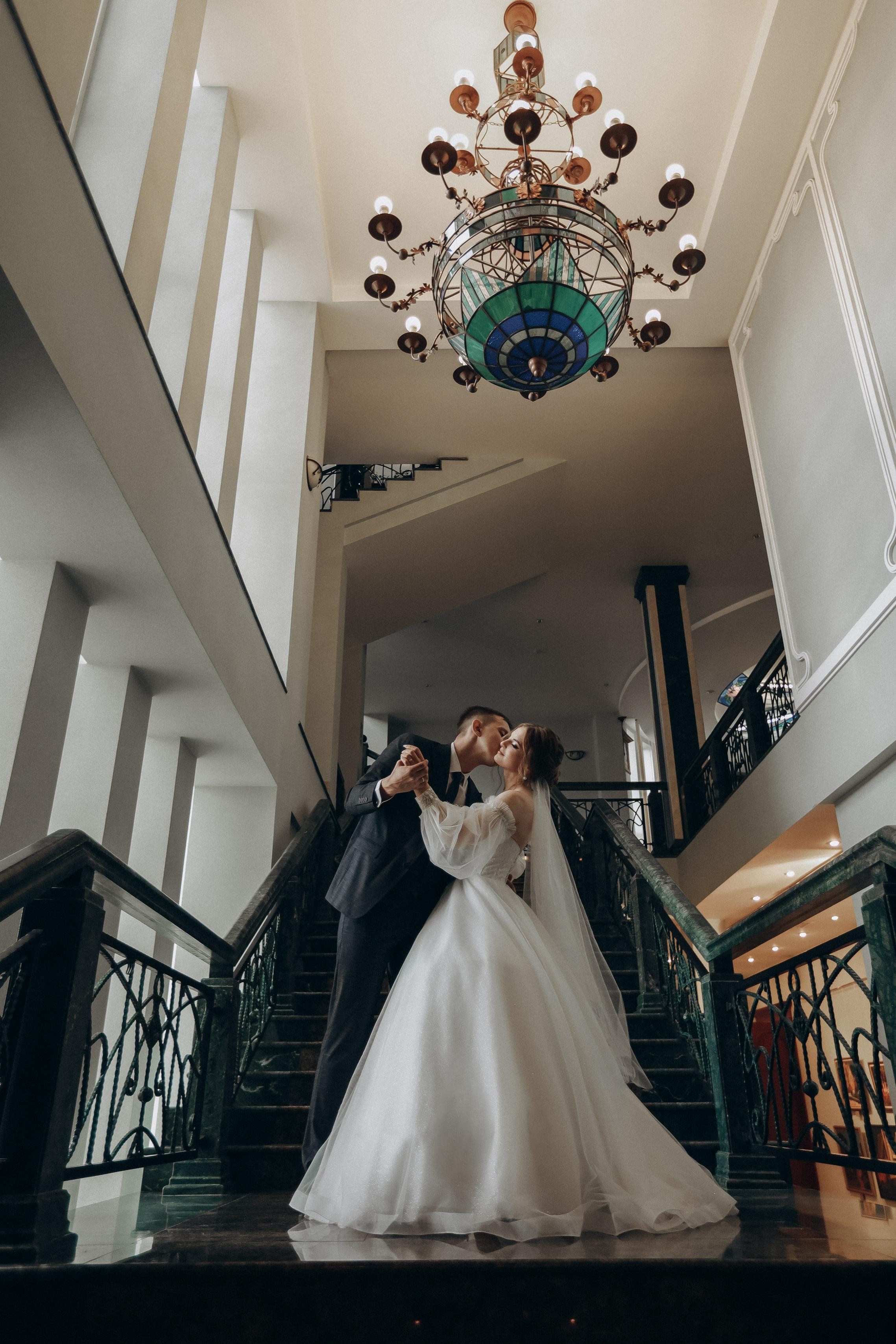 Прогулка в художественном музее. Свадебный и семейный фотограф Захарова Юлия