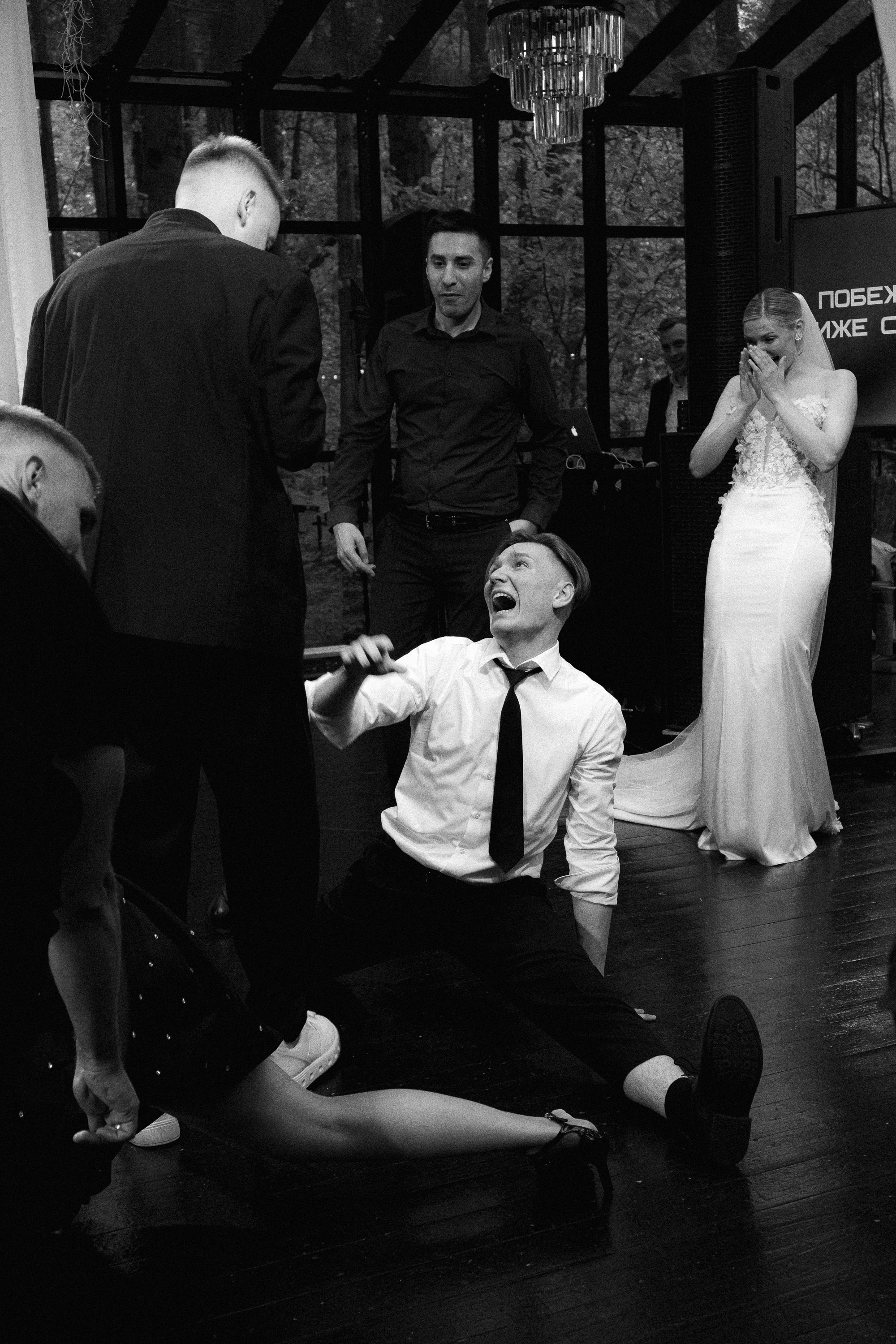 Love is all Around. Сентиментальная свадебная фотография