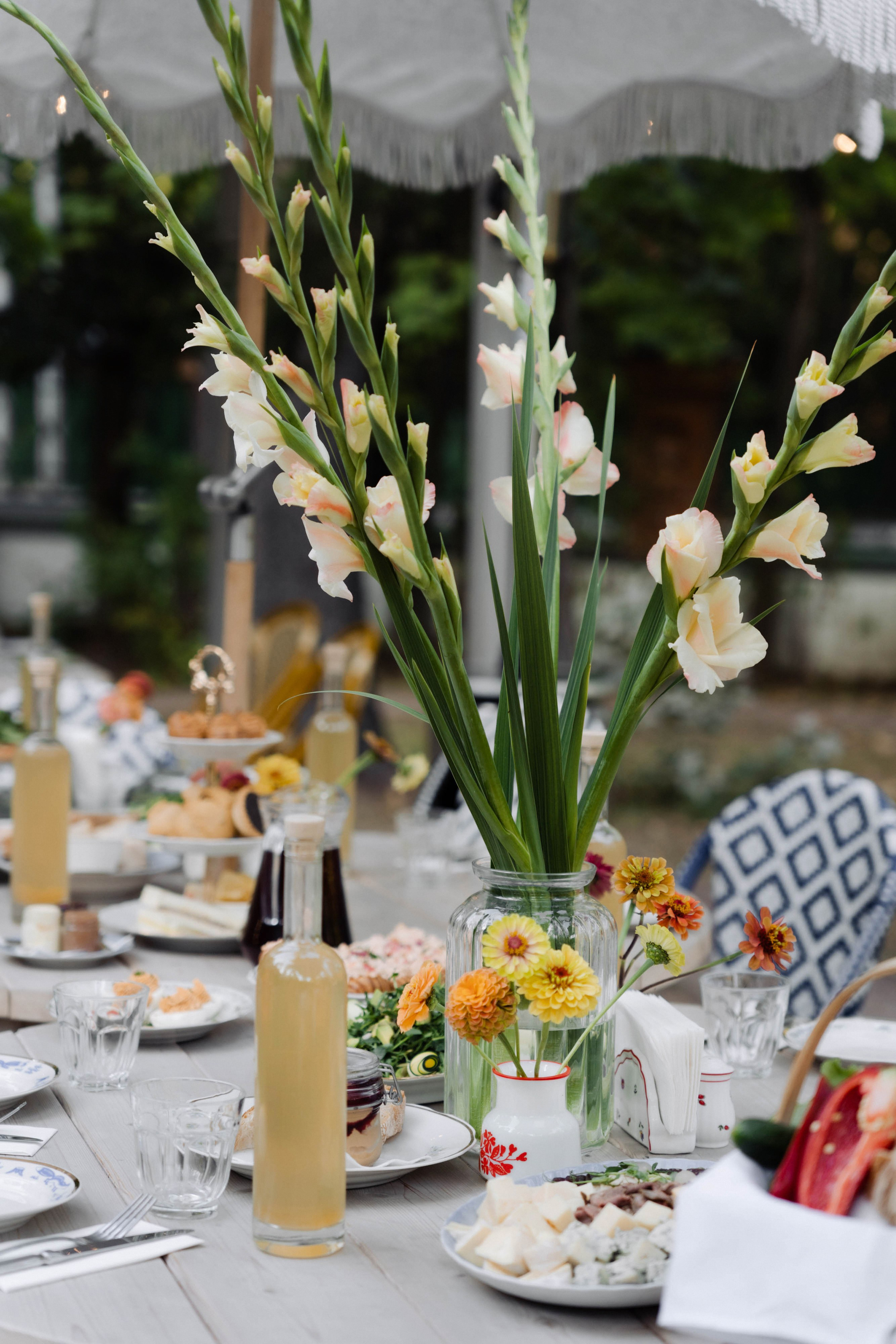Встреча в «Робине» Переделкино. ФОТОГРАФ КСЕНИЯ СОСНОВСКАЯ