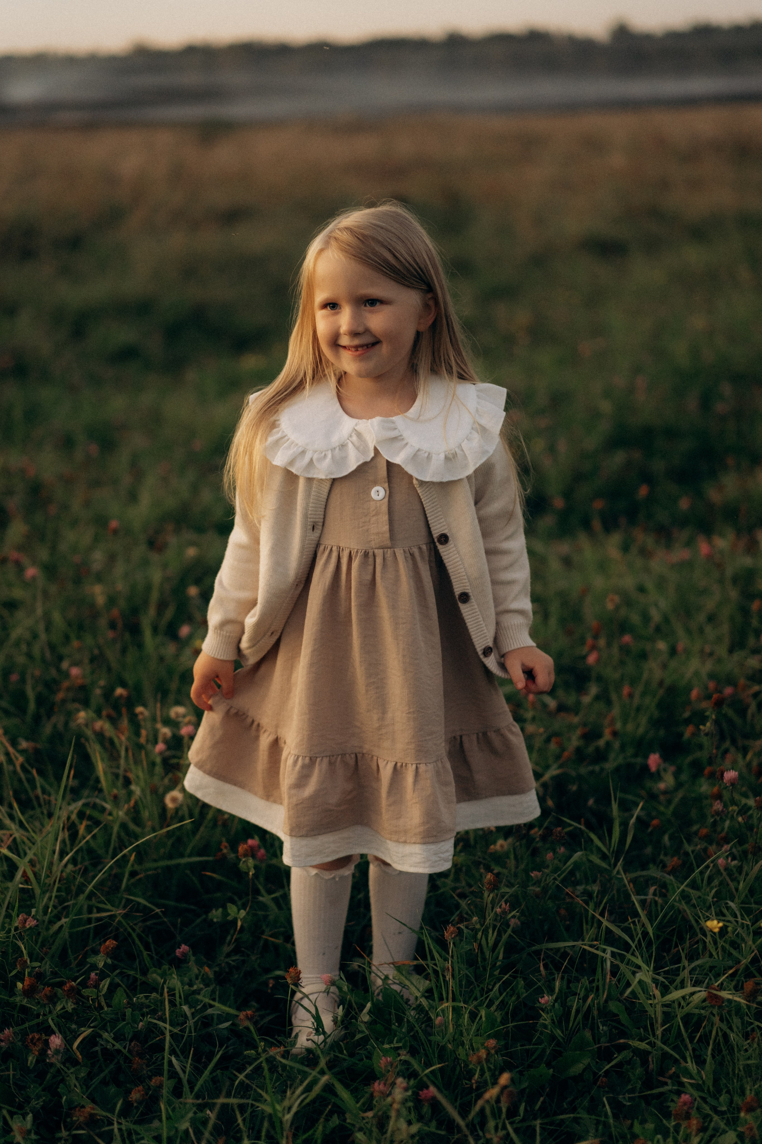 Летний вечер в поле. Семейный lifestyle фотограф в Москве Рената Рафикова