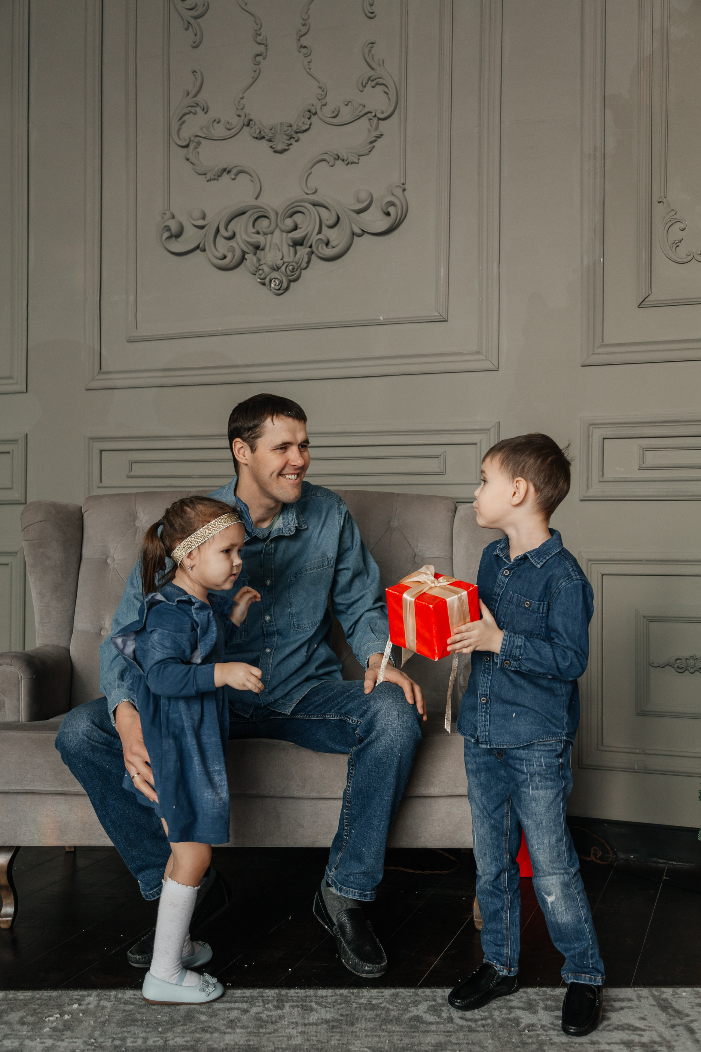 Алина, Александр, Артем, Амалия и Ангелина. Свадебный и семейный фотограф в Новосибирске Ирина Дорошкова