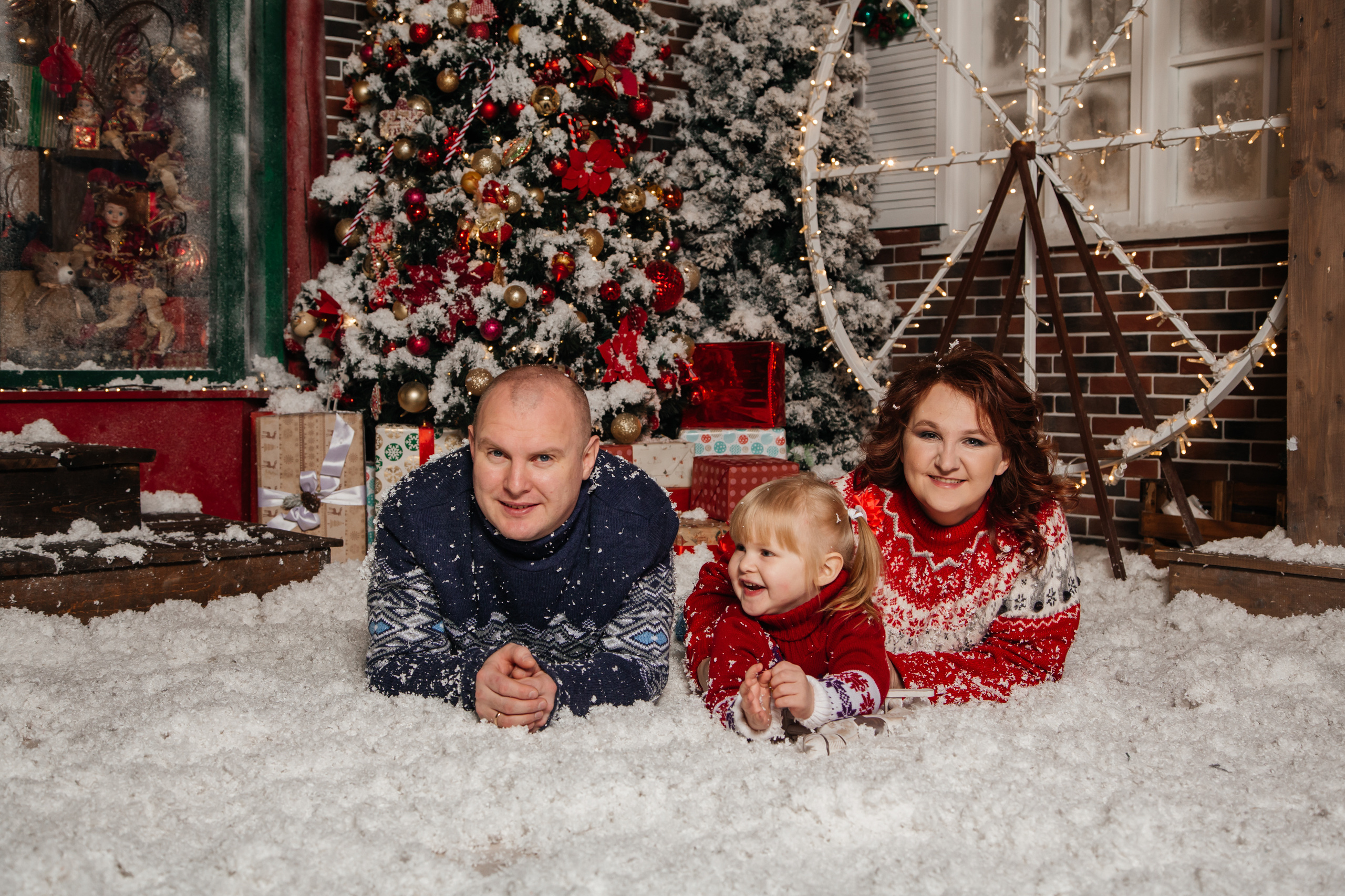 Семейная фотосессия в студии Роял. Свадебный и семейный фотограф в Новосибирске Ирина Дорошкова