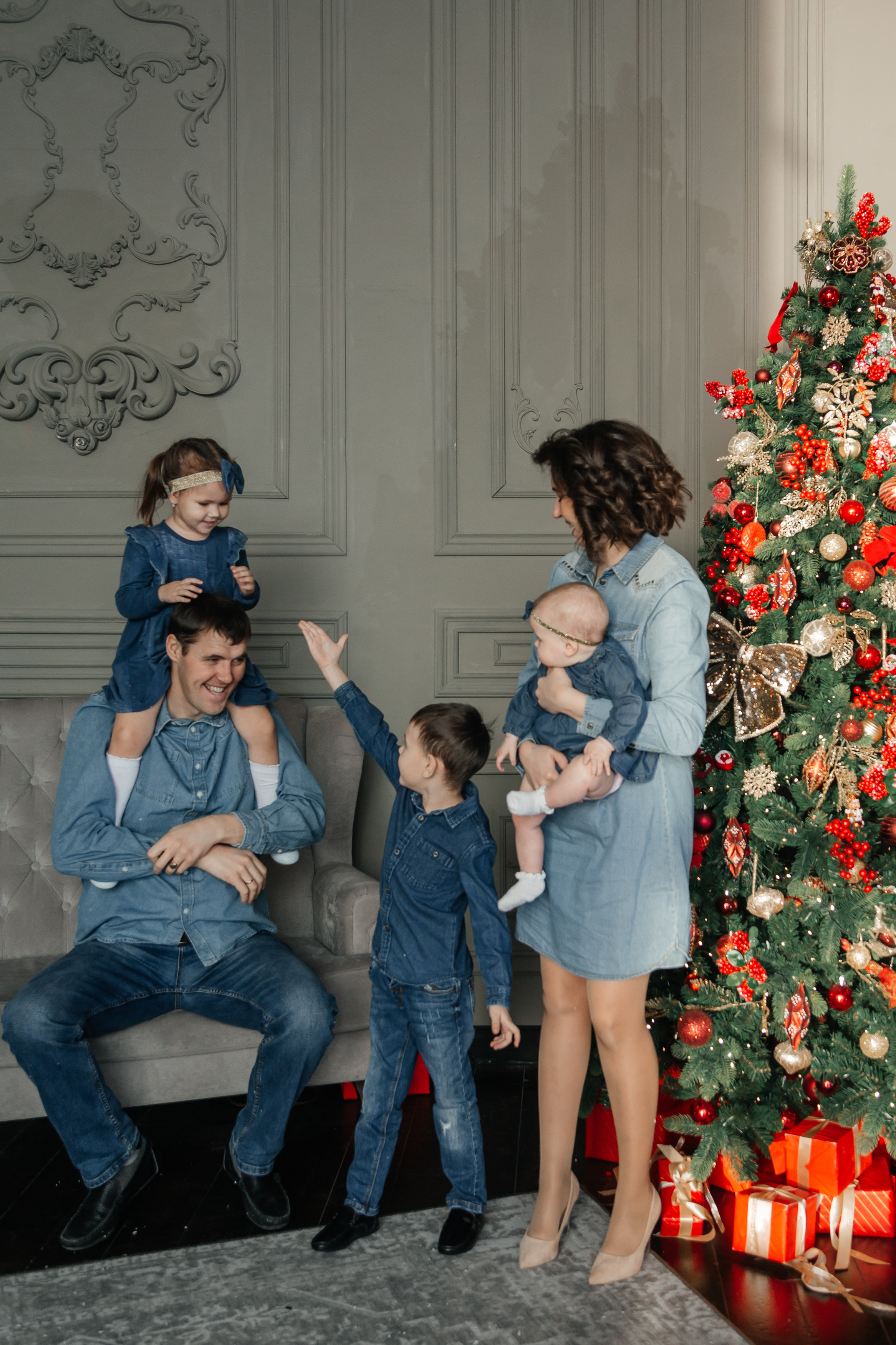 Алина, Александр, Артем, Амалия и Ангелина. Свадебный и семейный фотограф в Новосибирске Ирина Дорошкова