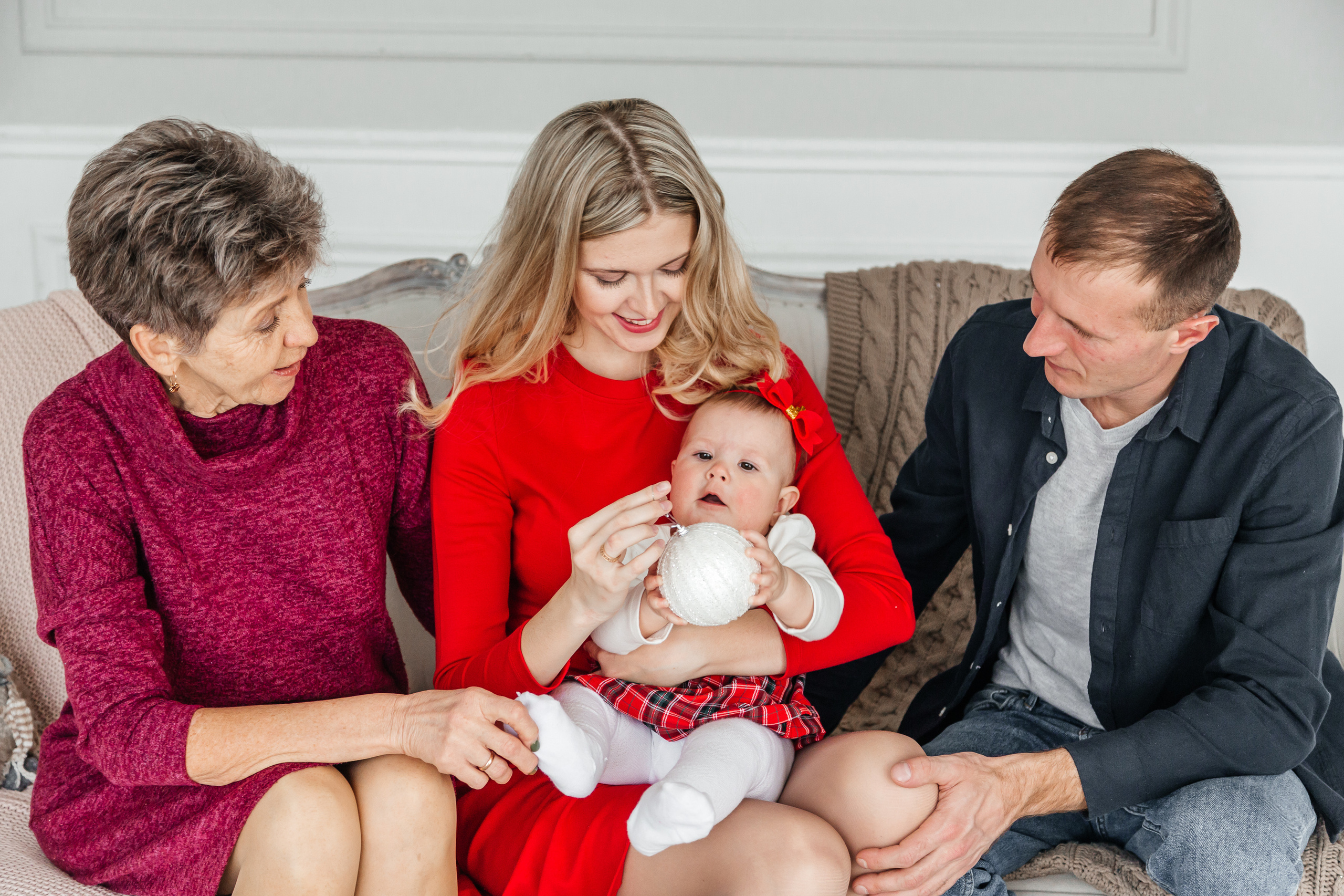 Анастасия, Алексей и Алиса. Свадебный и семейный фотограф в Новосибирске Ирина Дорошкова