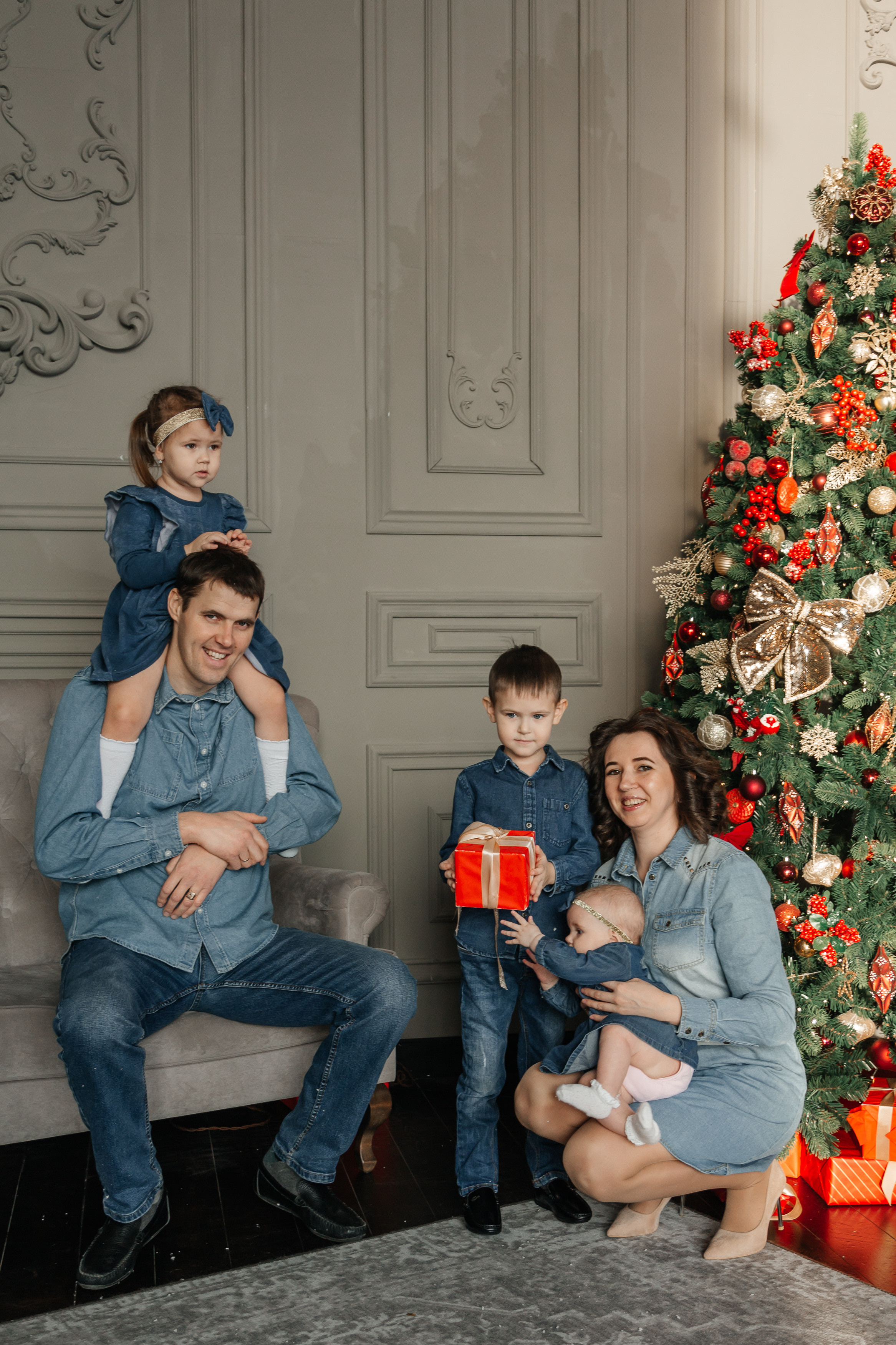 Алина, Александр, Артем, Амалия и Ангелина. Свадебный и семейный фотограф в Новосибирске Ирина Дорошкова