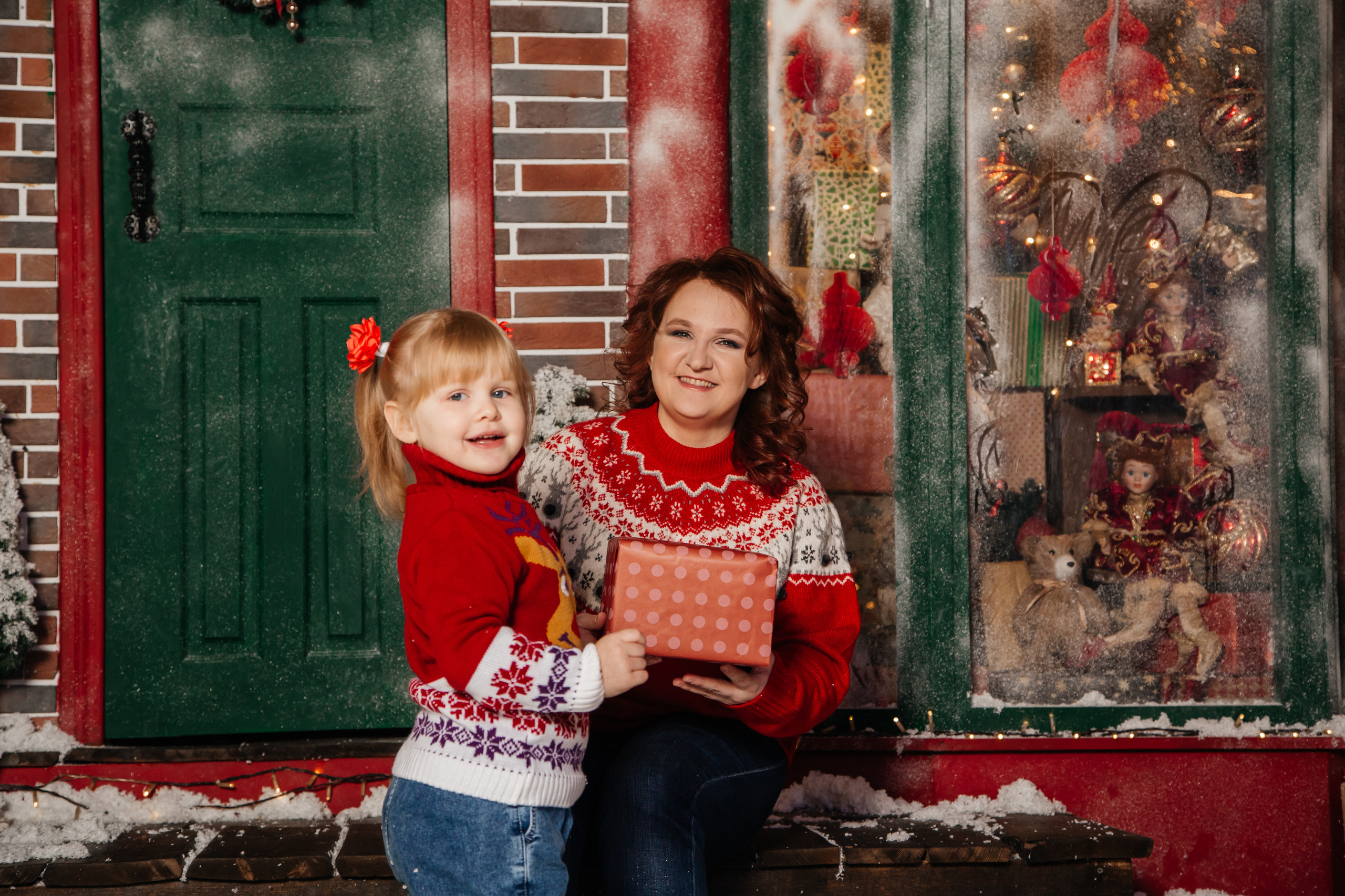 Семейная фотосессия в студии Роял. Свадебный и семейный фотограф в Новосибирске Ирина Дорошкова