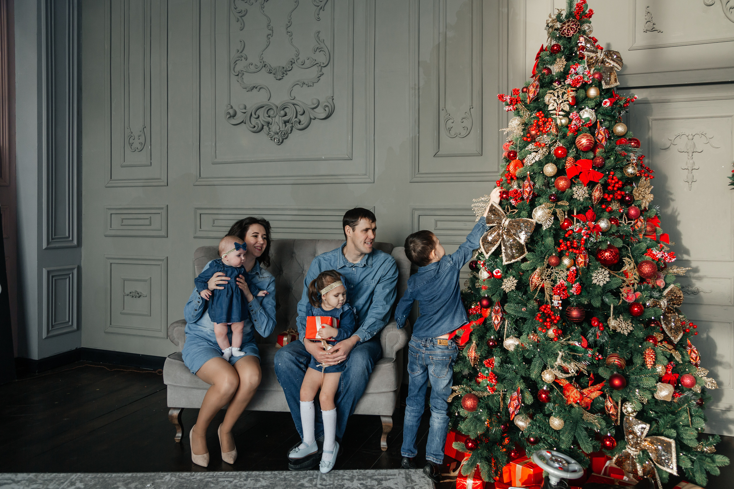 Алина, Александр, Артем, Амалия и Ангелина. Свадебный и семейный фотограф в Новосибирске Ирина Дорошкова