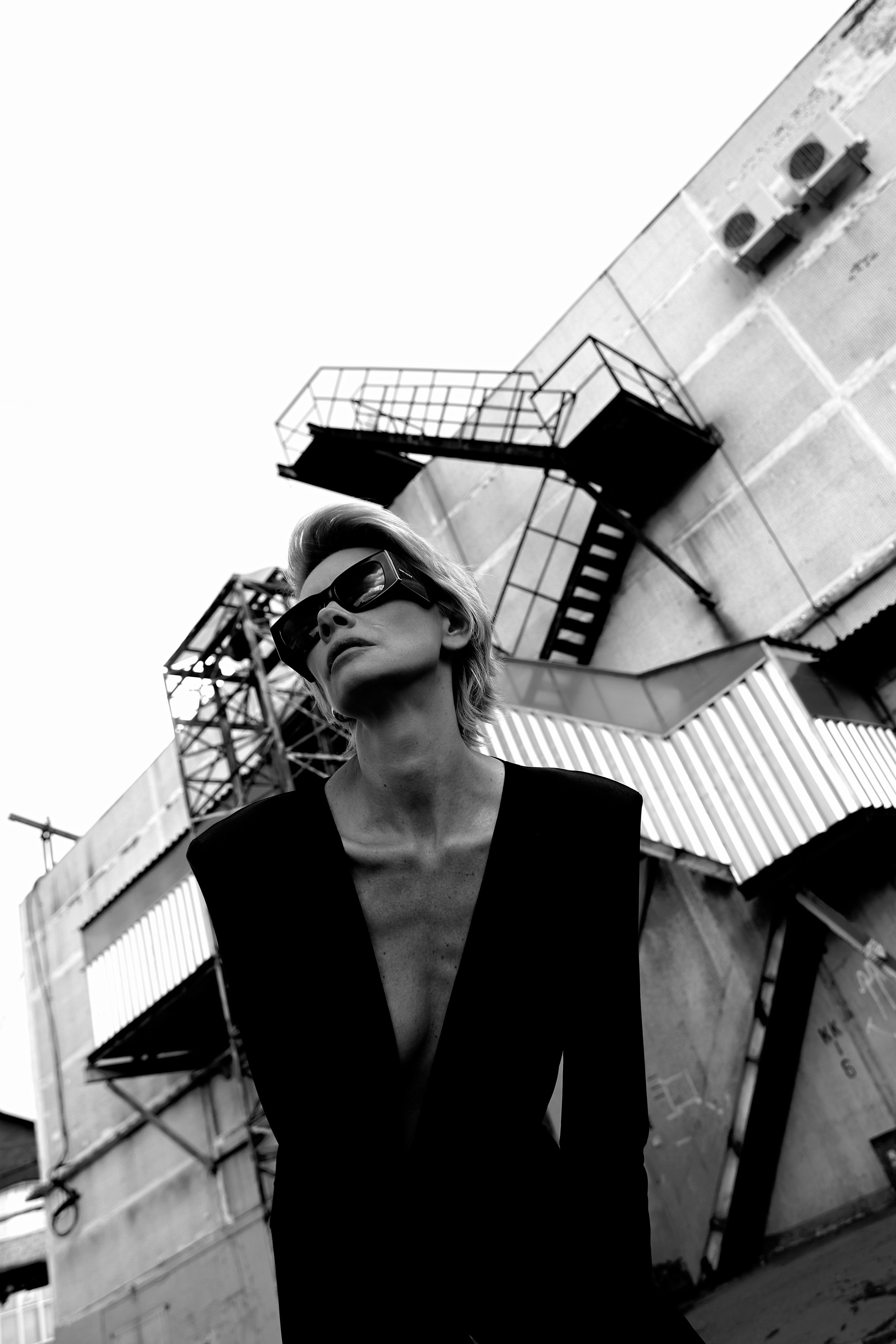 LUBOV INJINEVSKAYA. Yulia Otroschenko