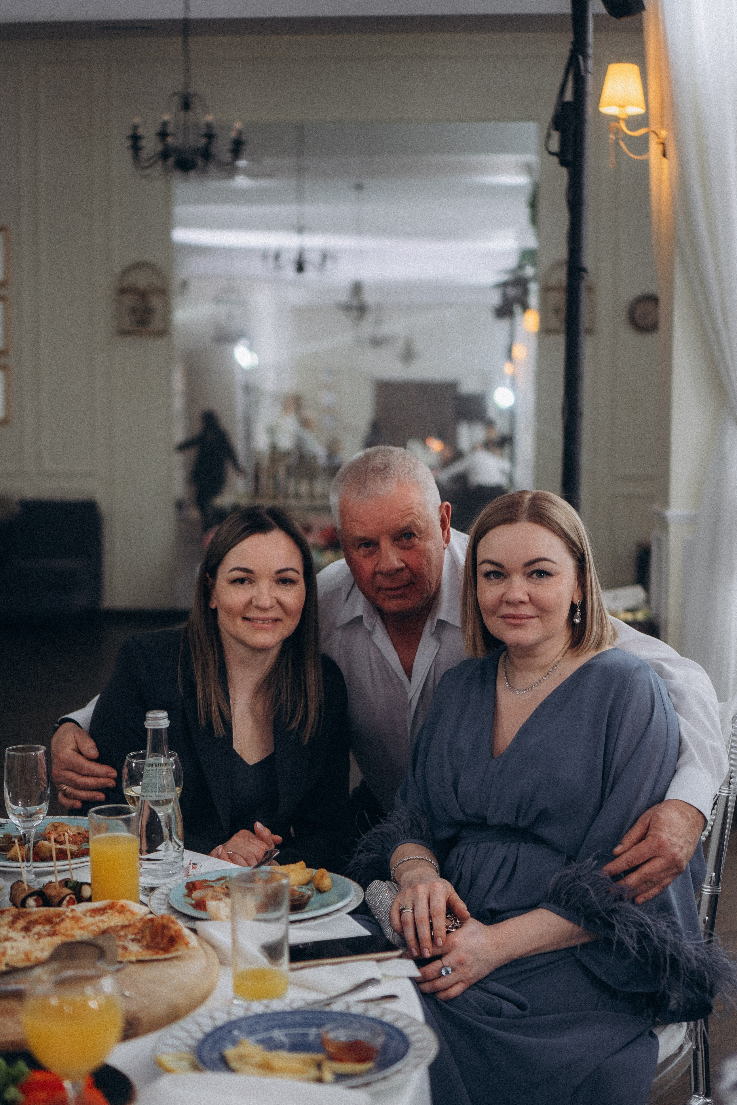 СЬЕМКА СВАДЕБНОГО БАНКЕТА (СНЯТО В СИБИРЕ В НИЖНЕВАРТОВСКЕ). Профессиональный фотограф, Санкт-Петербург — Виктория Богомолова