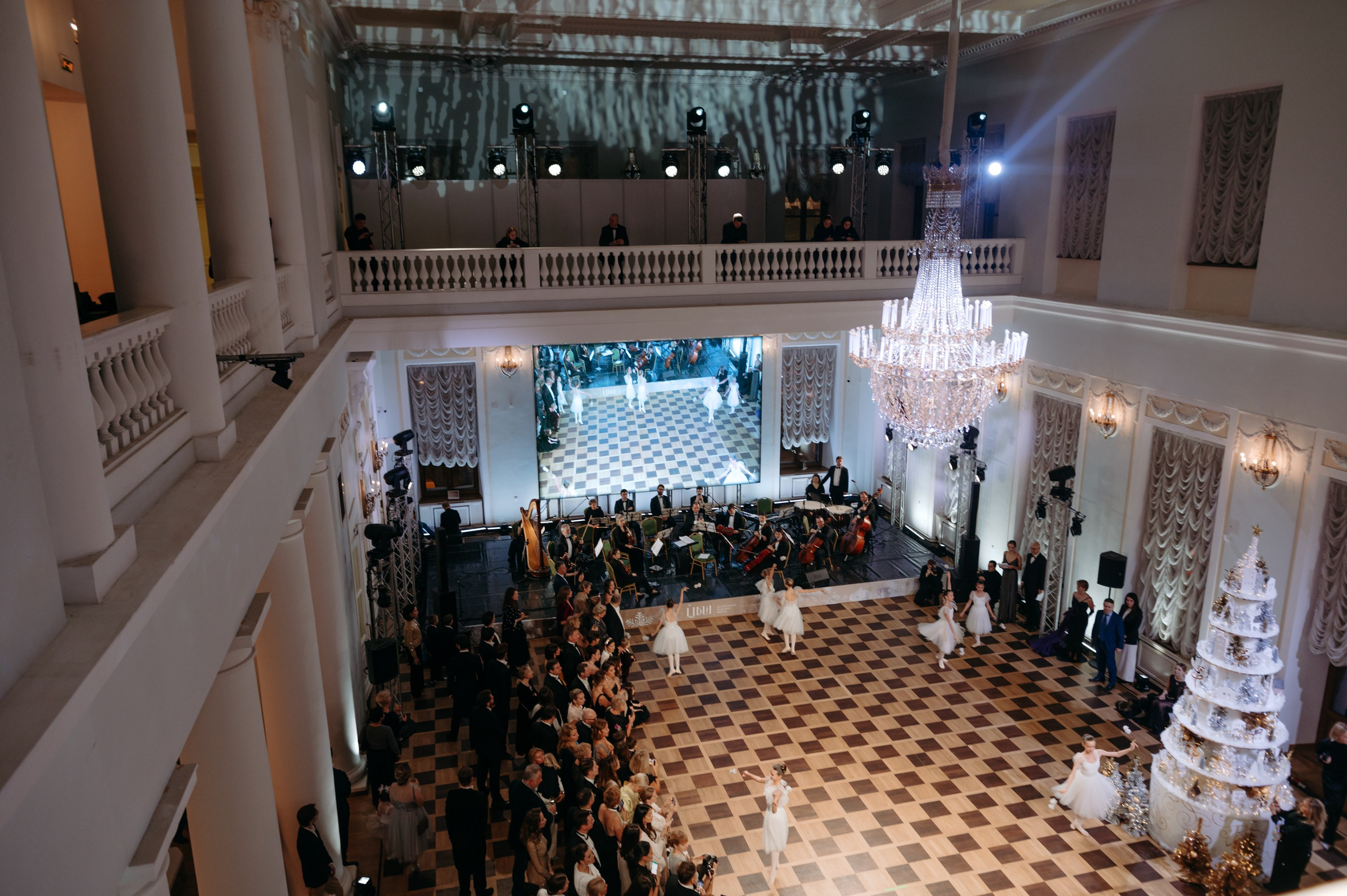 Центральная Балетная Школа зимний бал. Фотограф в Москве Илья Максимов