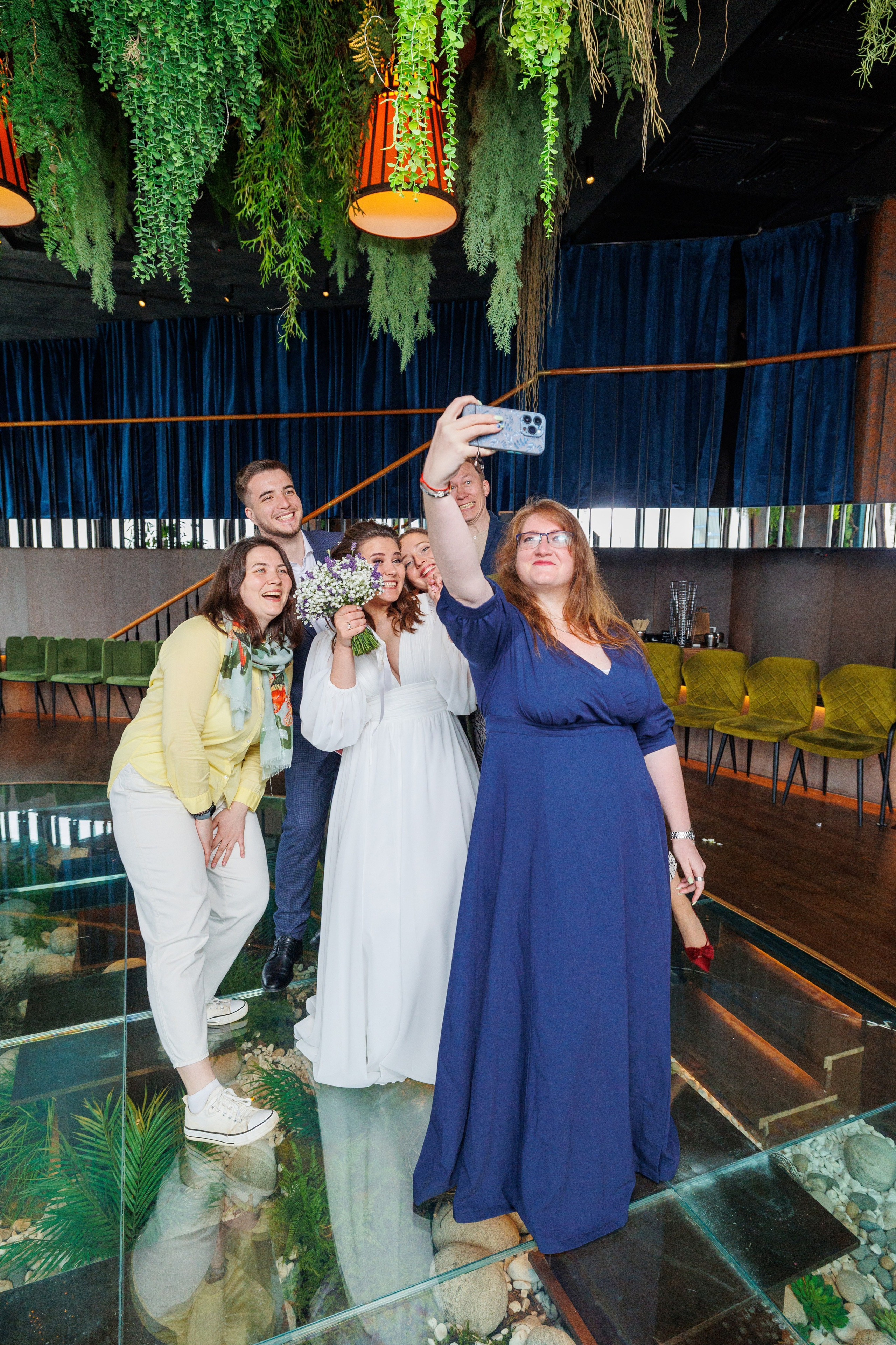 Фотограф на регистрацию в ЗАГС Москва Сити Birds Башня ОКО. Примеры фото, отзывы молодоженов и заявка на регистрацию через официальный сайт.