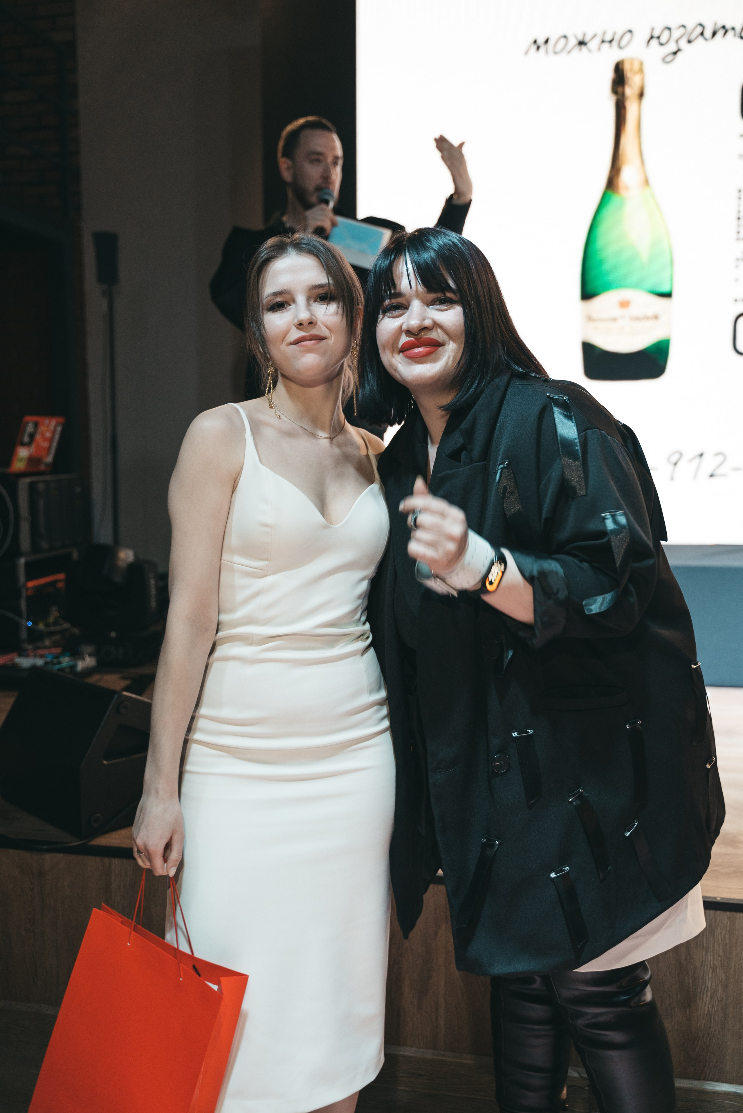 WhiteRoom Pre-wedding. Репортажный и свадебный фотограф в Сургуте