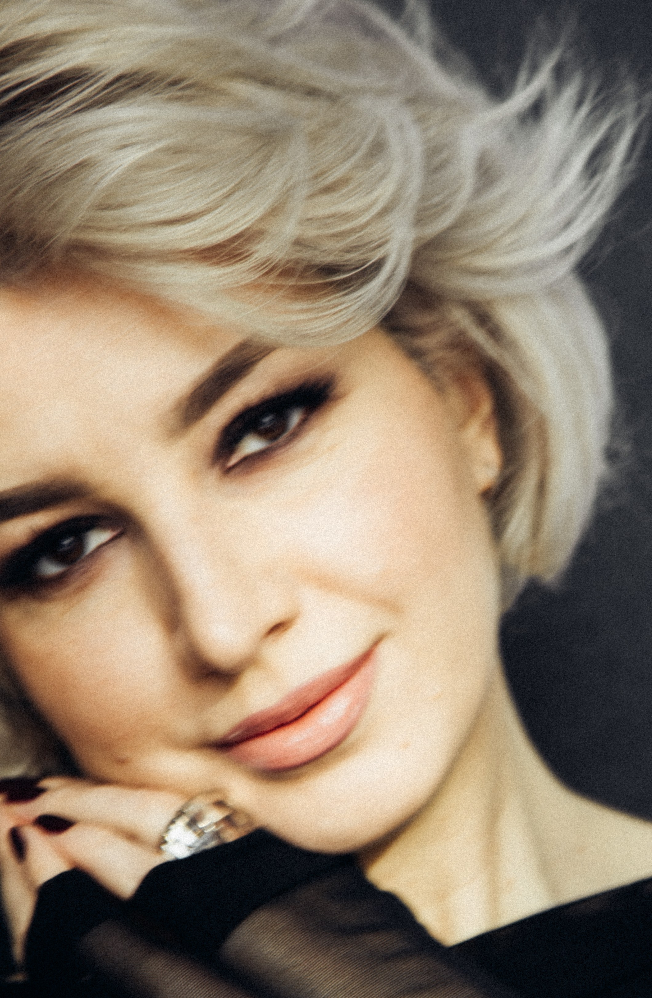 портрет девушки