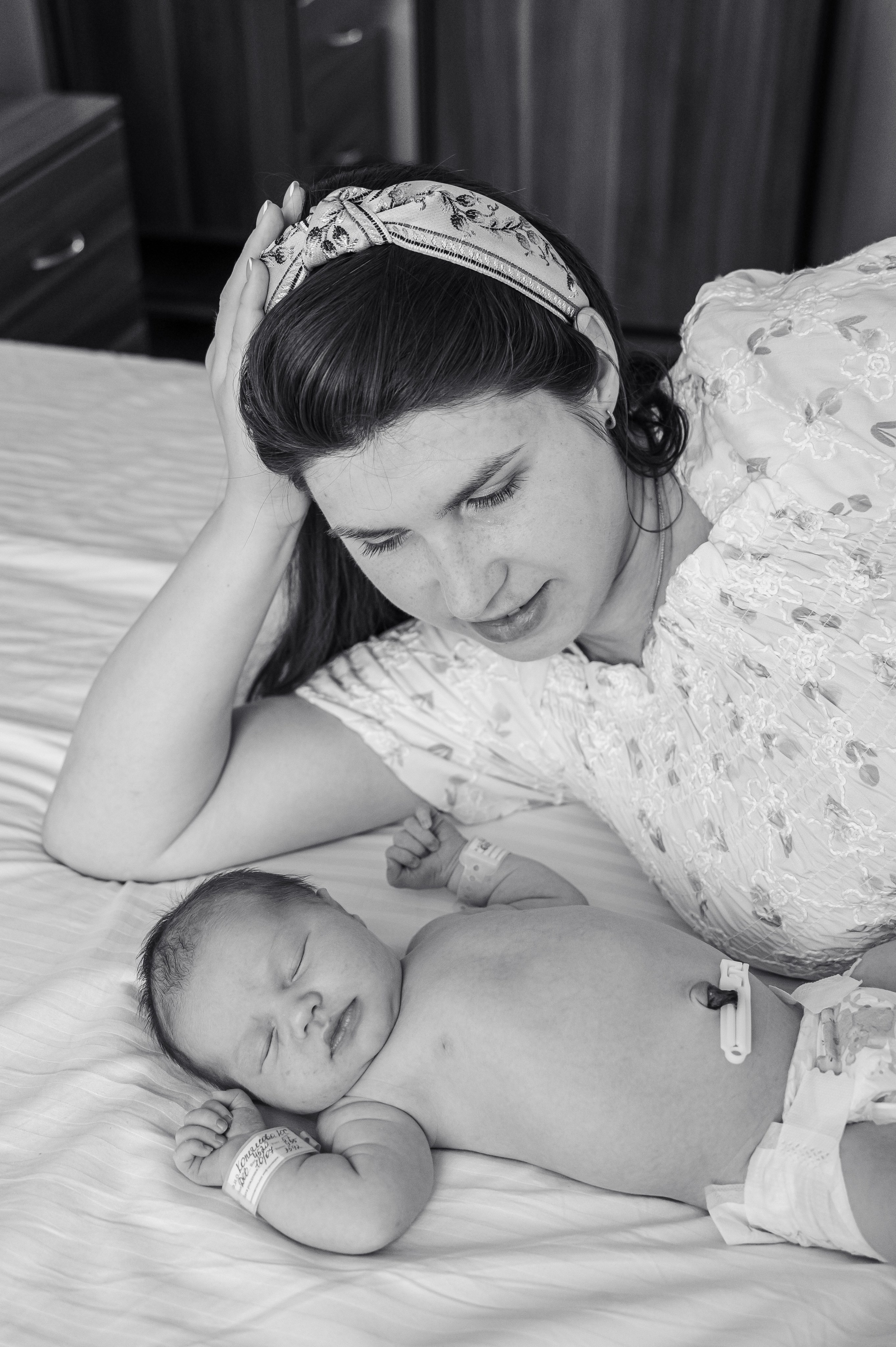 Выписка Александры. Фотограф на роды СПБ Юлия Герасимова