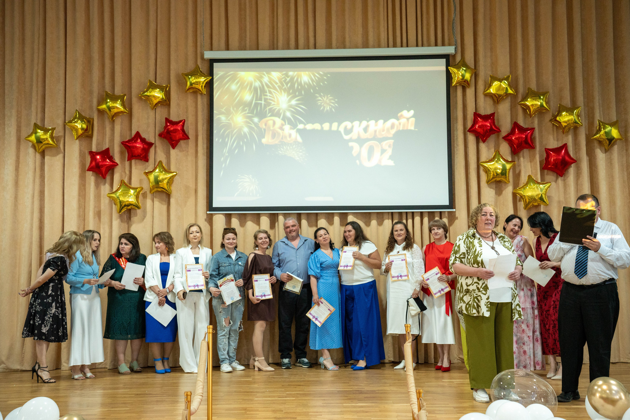 Выпускной 26.06.2026. Коммерческий и художественный фотограф и видеограф в Москве Арсений Тургенев