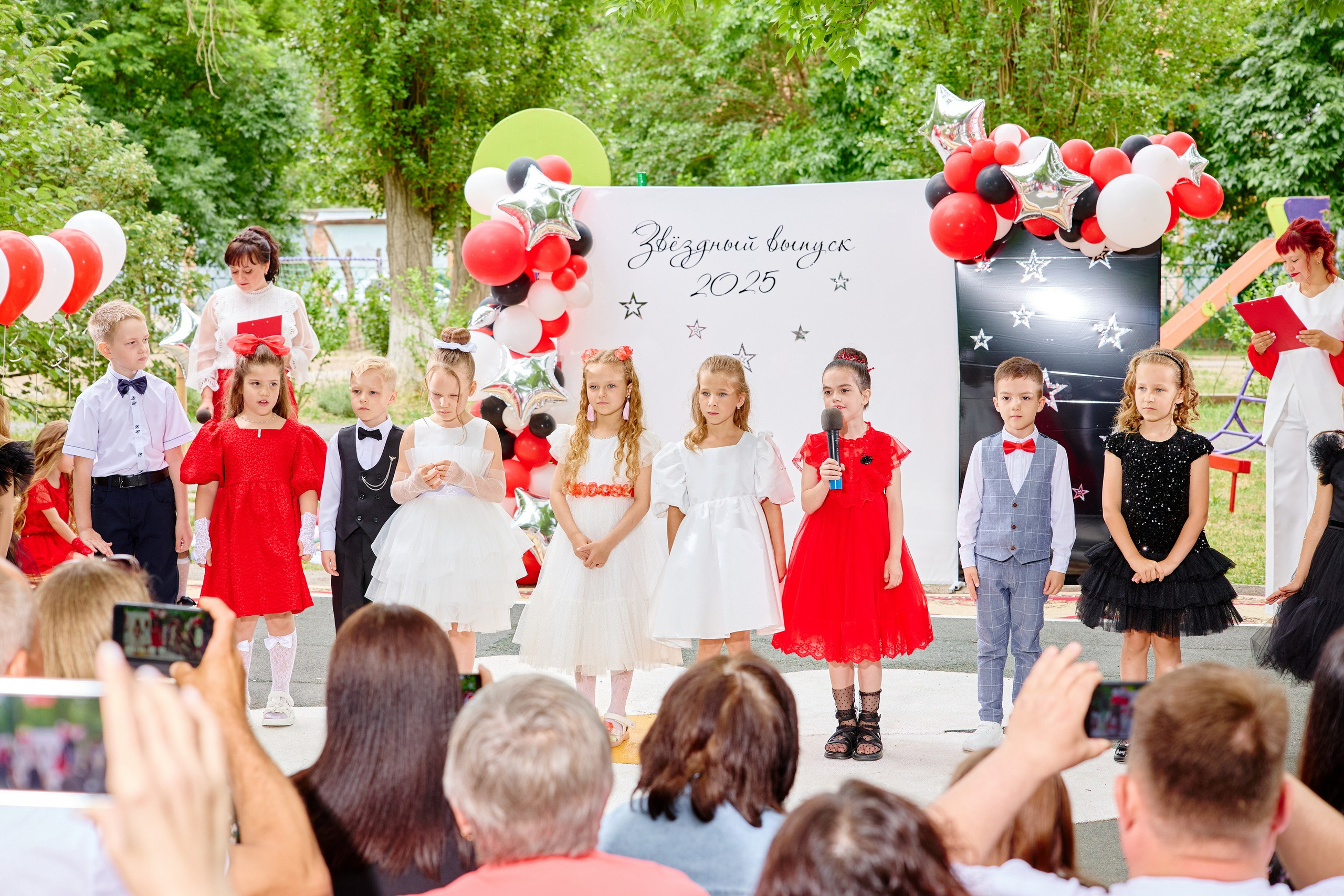 Выпускной 45 сад. Фотограф Выпускные альбомы Таганрог Сергей Коробченко