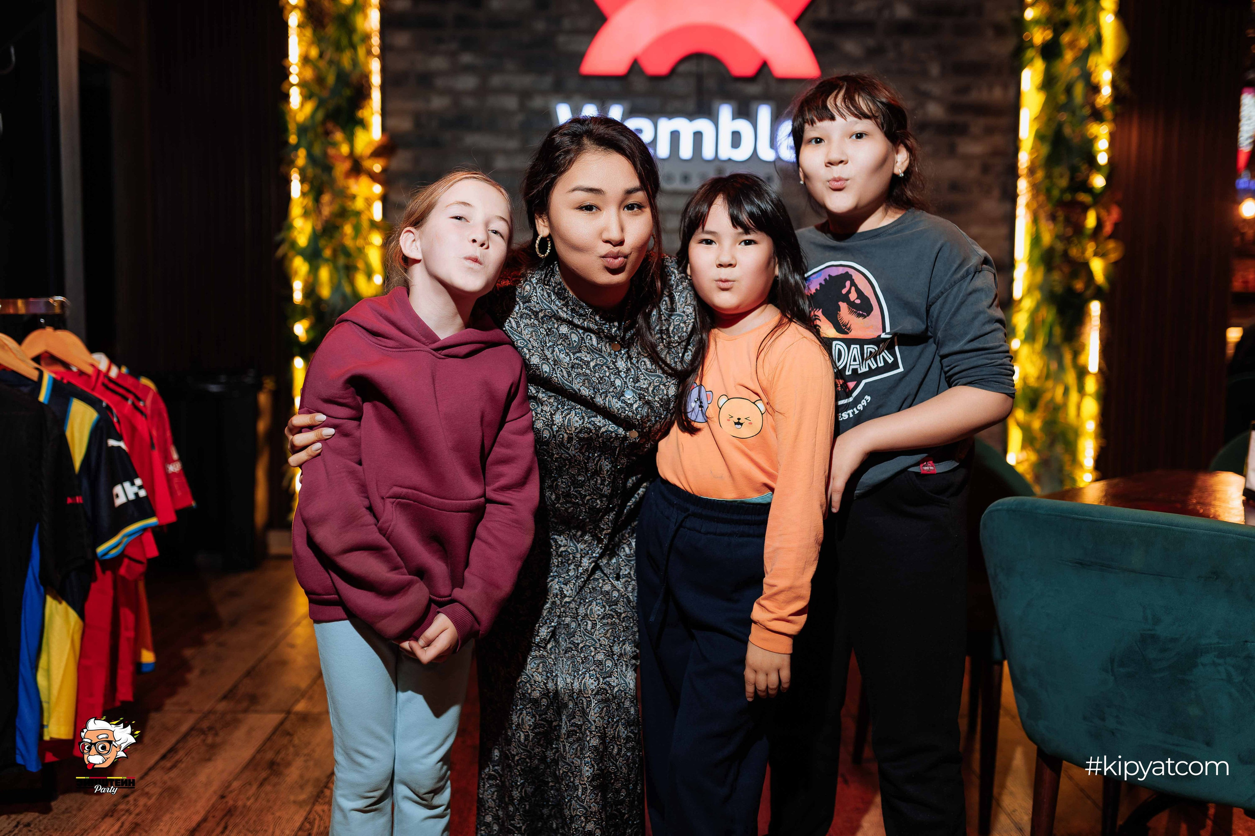 Эйнштейн Party