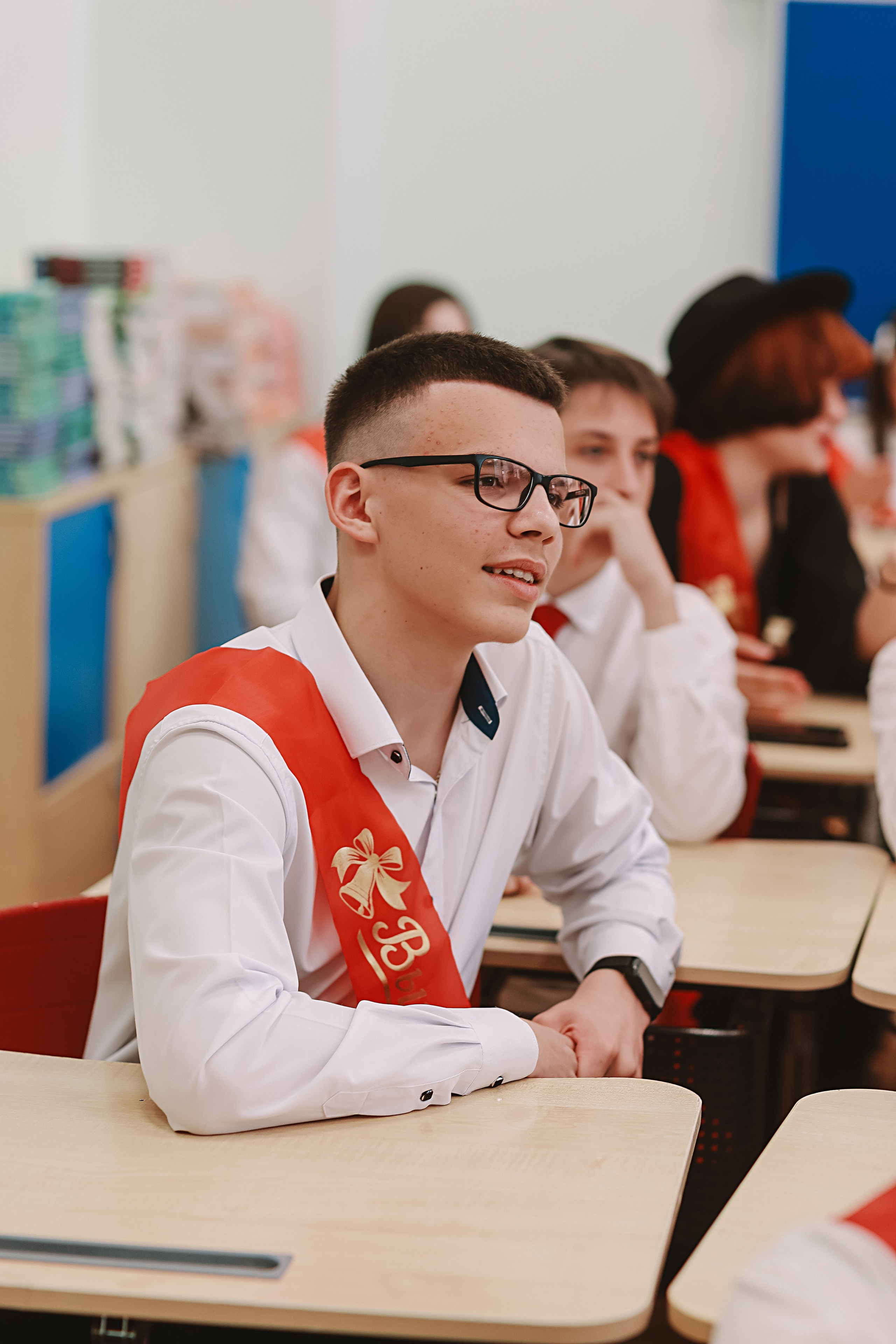 Последний звонок. Семейный фотограф Тюмень, фотограф на роды Салмина Мария