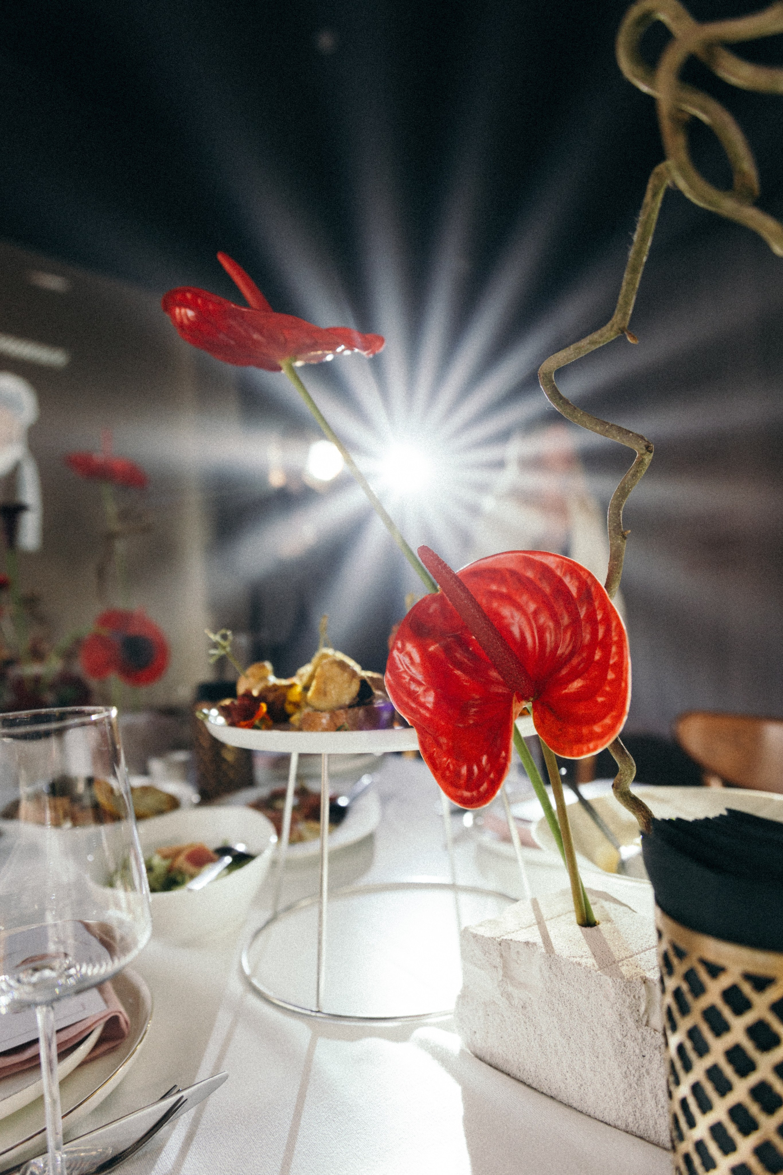 Свадьба в Питере. HELD BY LOVE. Фотограф в Астрахани Радмир Баймухамедов