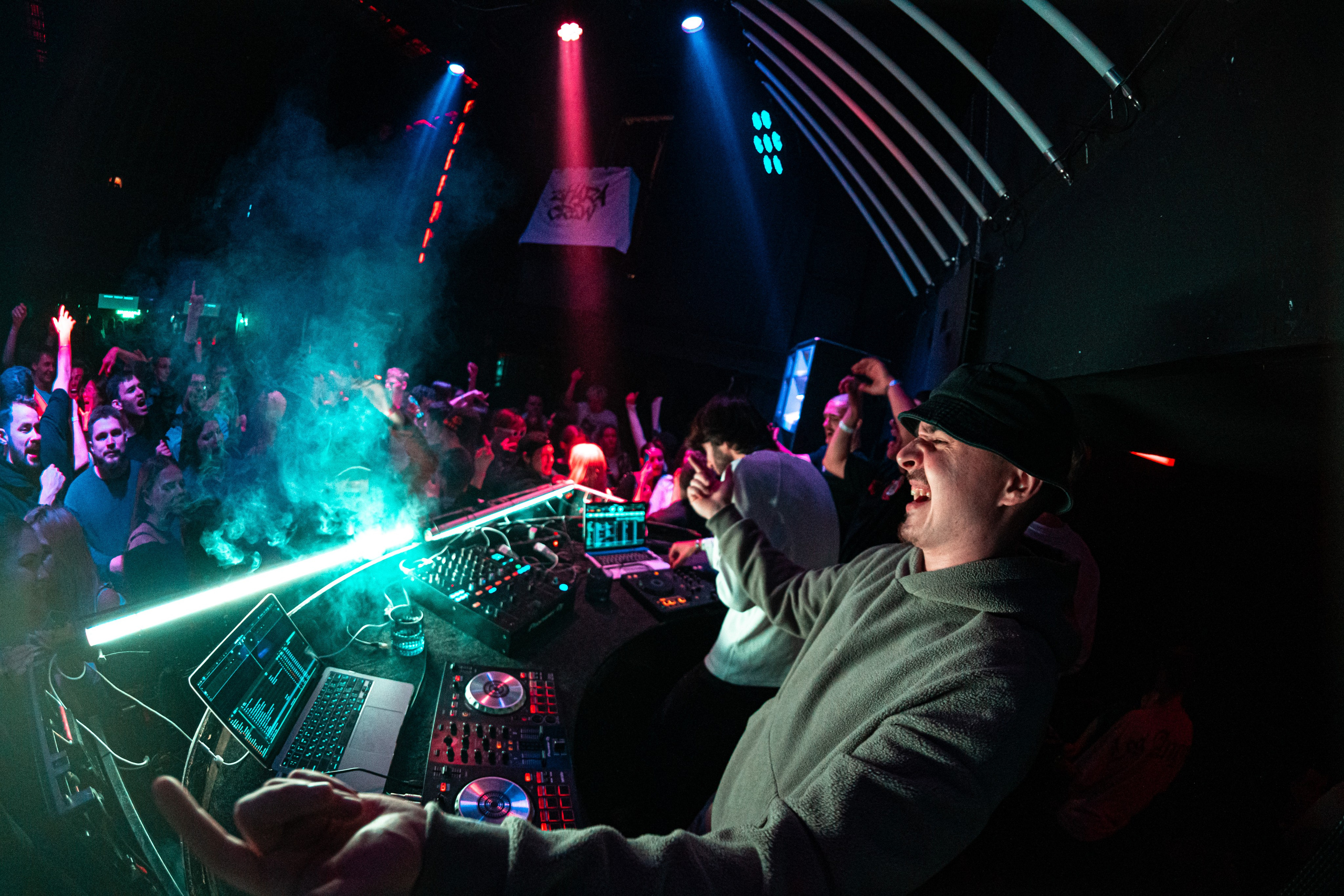 ZHARA & ZIP| ПАША ТЕХНИК. ZHARA CREW