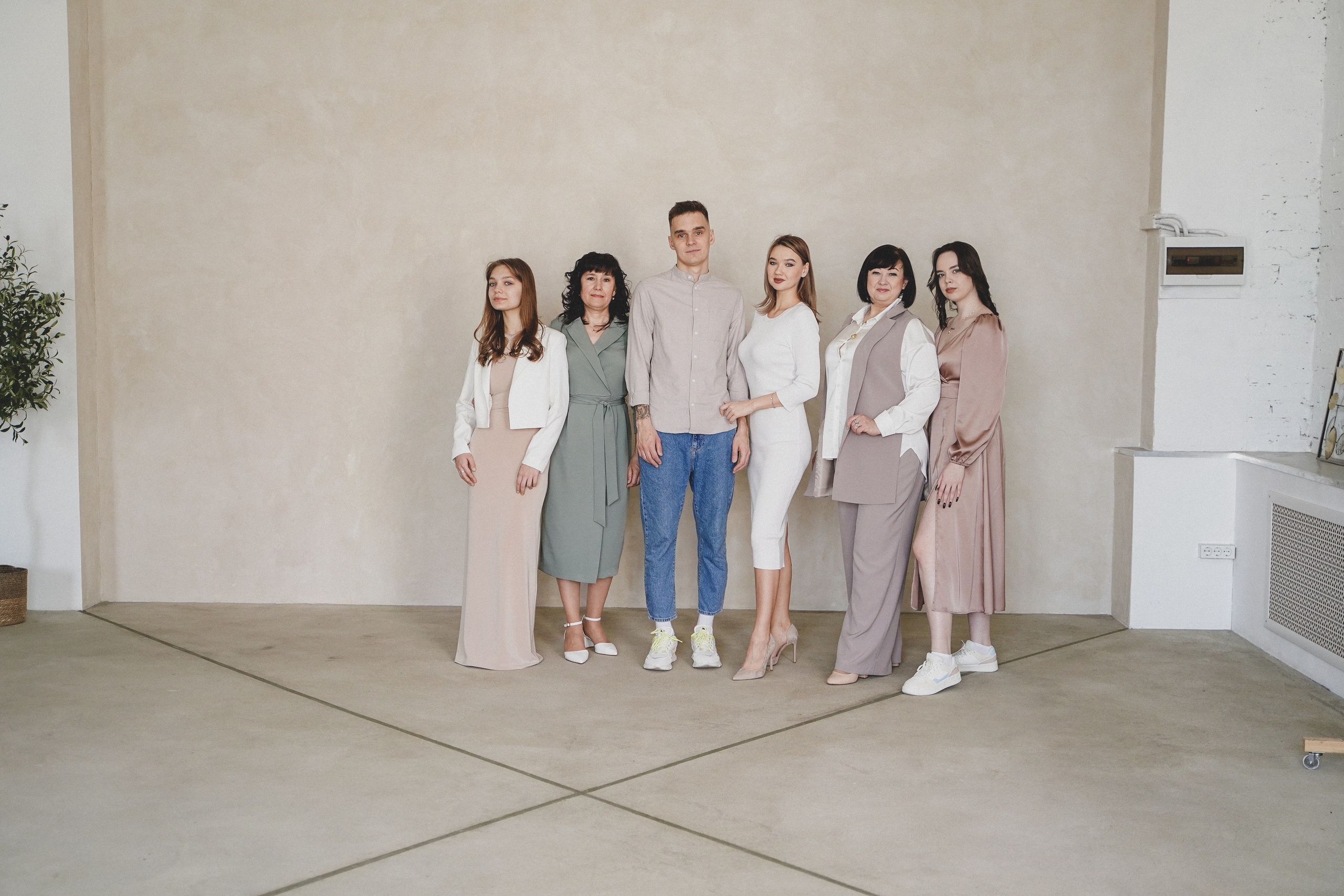 Фотосессия большой семьи в студии. Семейный и женский фотограф в Краснодаре Анастасия Приймак