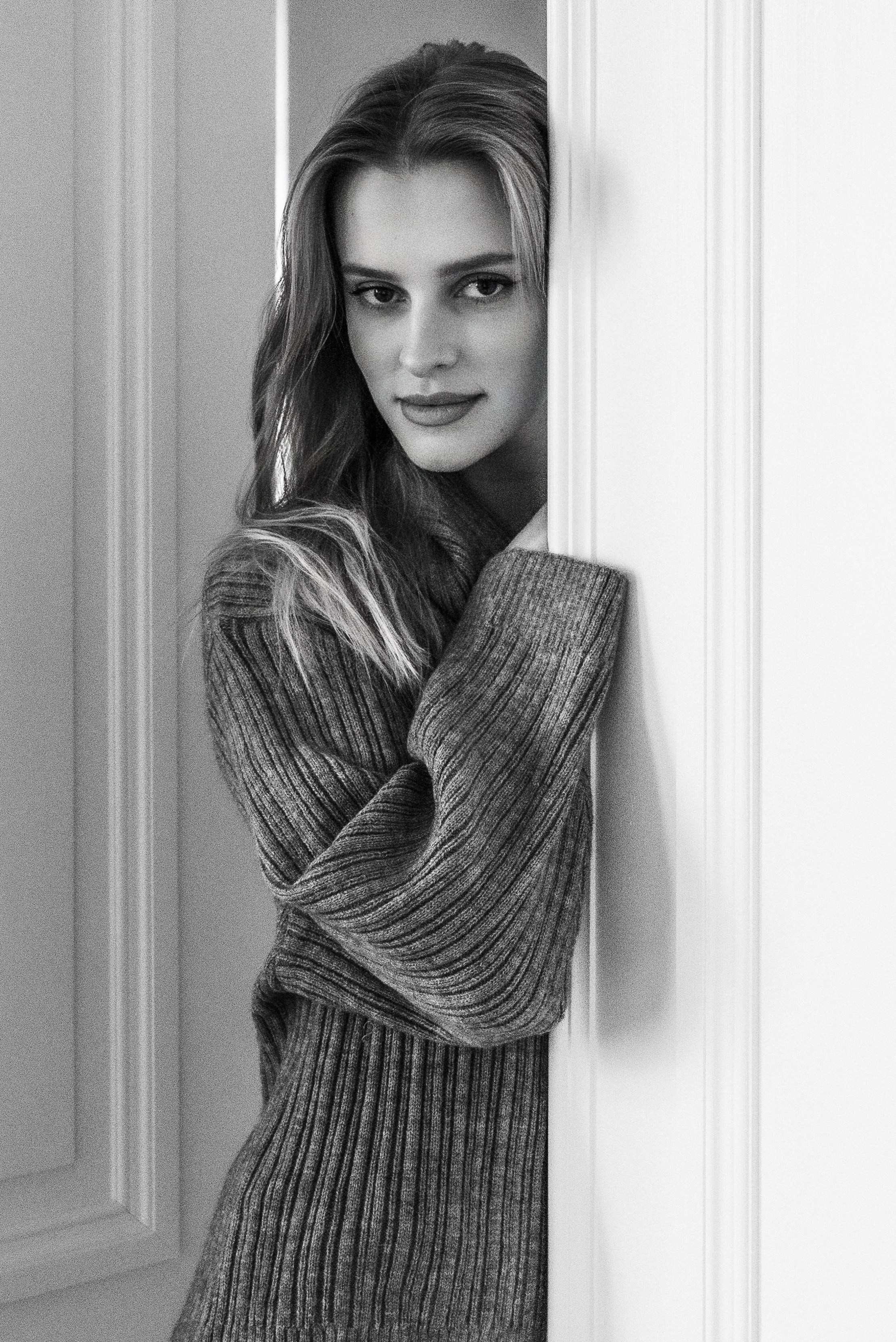 Студийная фотосессия в москве. Карина Эмильевна |Фотограф в Москве | Женский и семейный фотограф. Съемки под ключ для ваших брендов