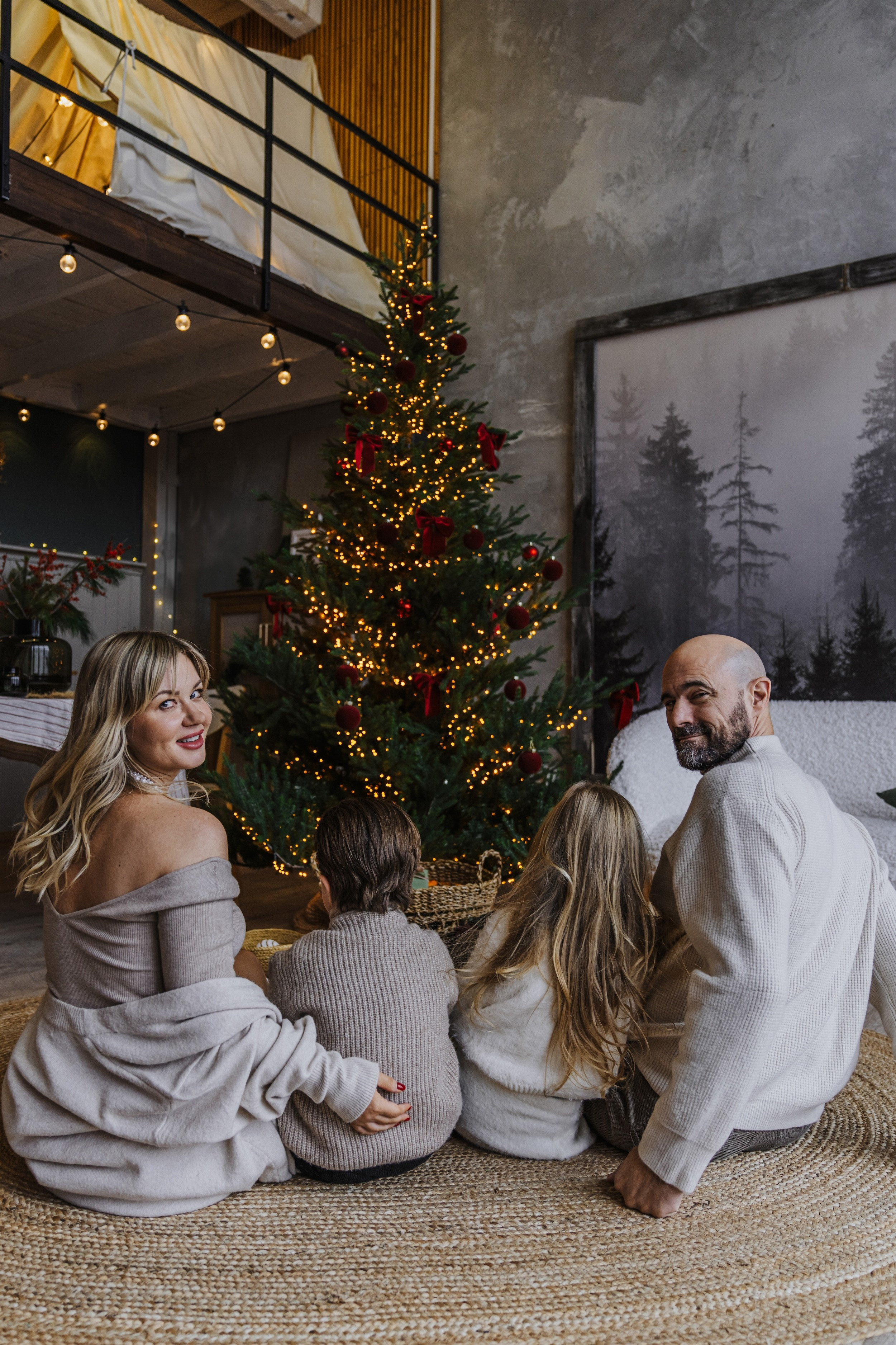 Лиза, Скарлетт, Винсент и Деннис. Минск, Рождество. Olga Modjaro