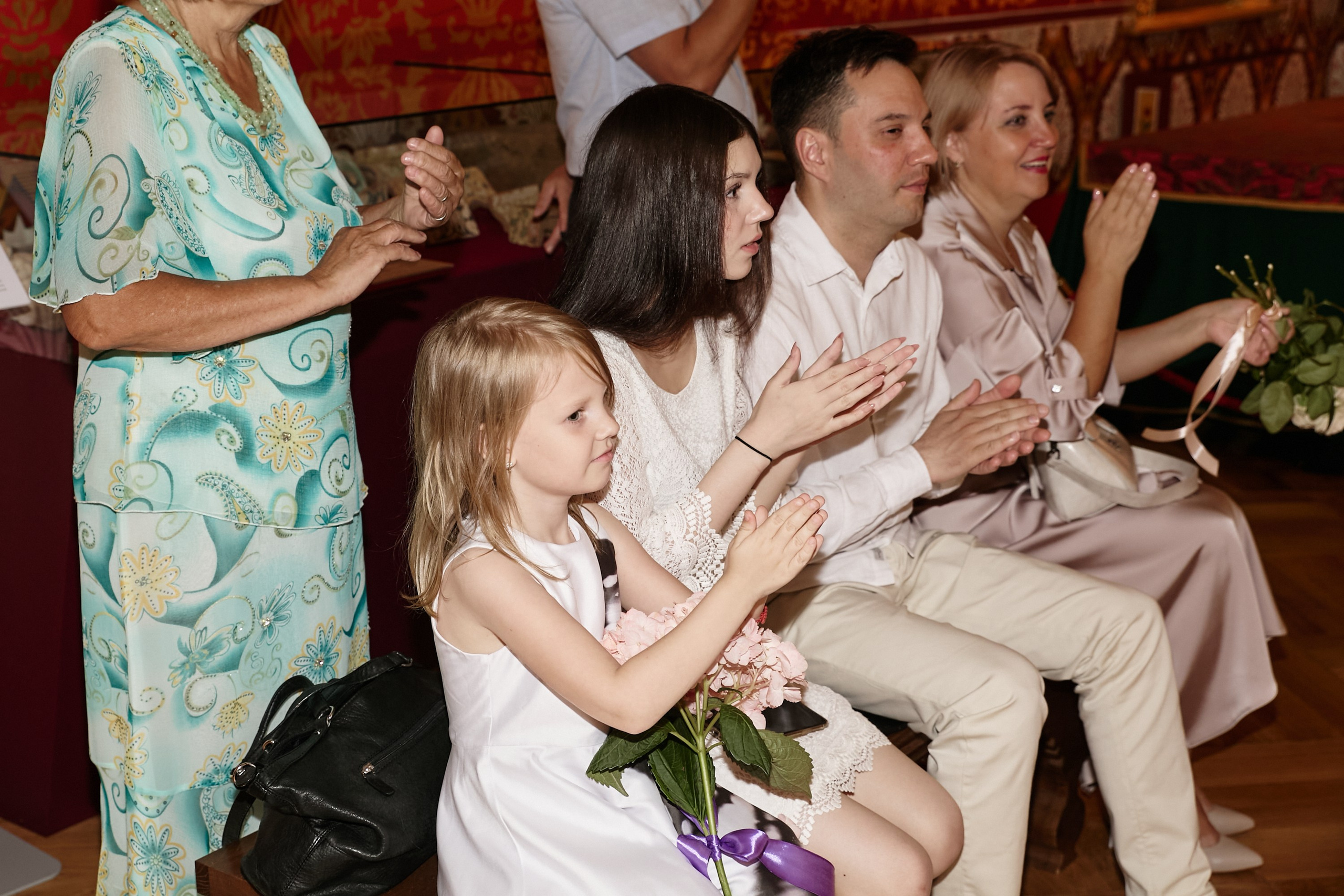 Анонс, свадебная съёмка Александра и Анастасии. Роспить — дворец каря Алексея Михайловича в парке Коломенское, прогулка Коломенское. Фотограф и свадебный фотограф в Москве