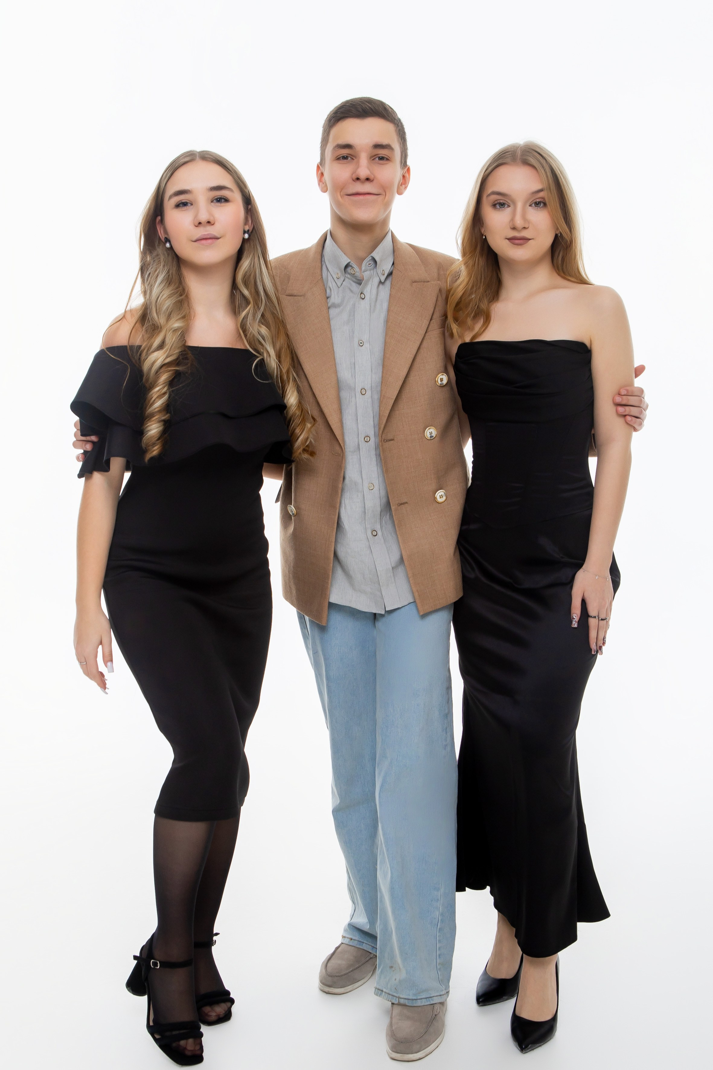 Студия Гимназия 12 11 А 2024 г. Свадебный и портретный Фотограф в Липецке Дмитрий Котюков